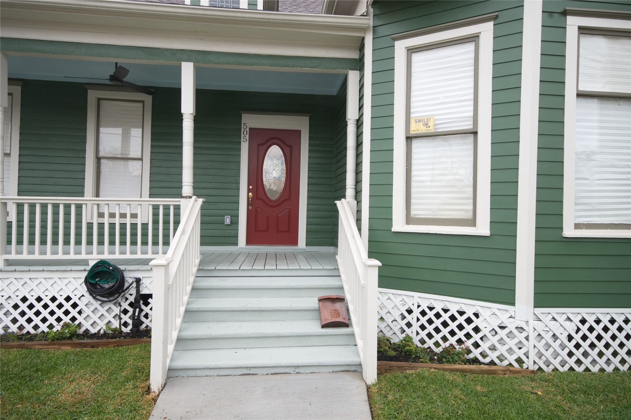 Listing photo 2