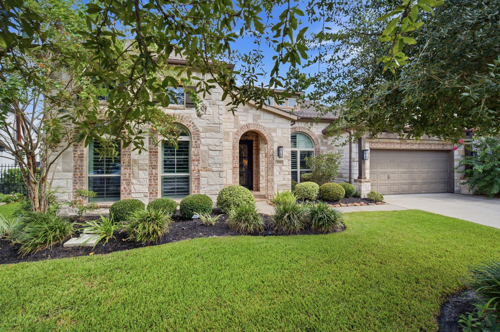 119 North Winter Sunrise Circle