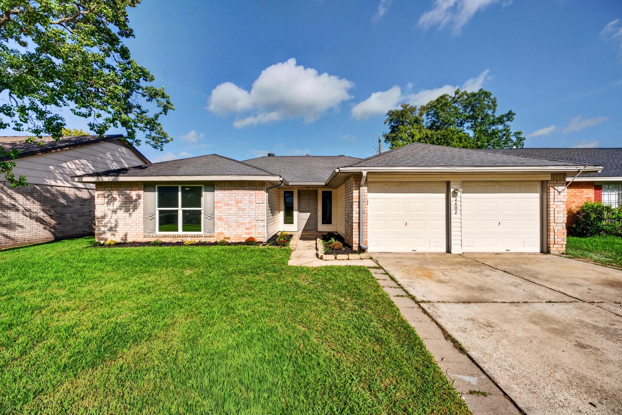 2402 Colonial Ridge Drive