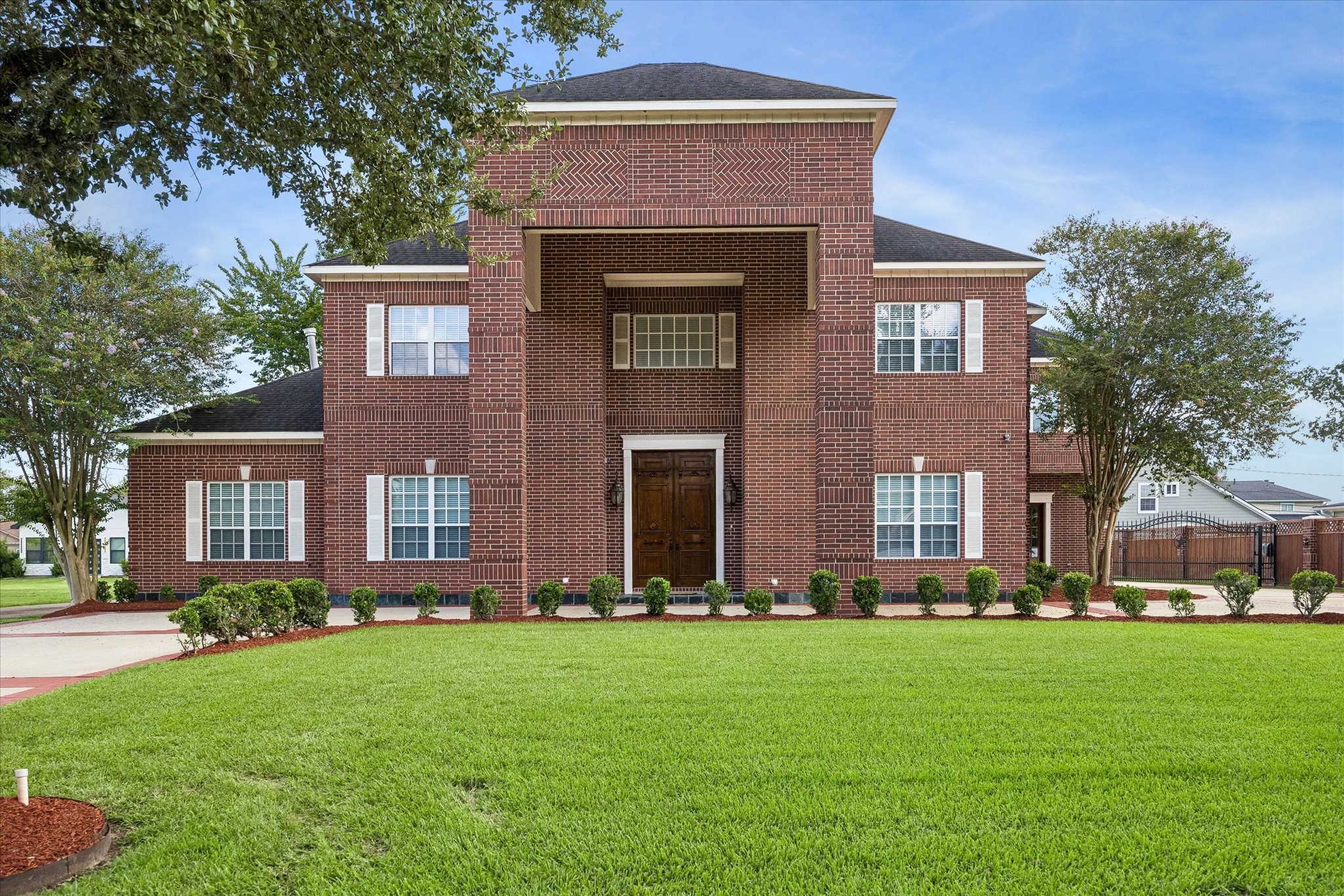 3912 Roseneath Drive