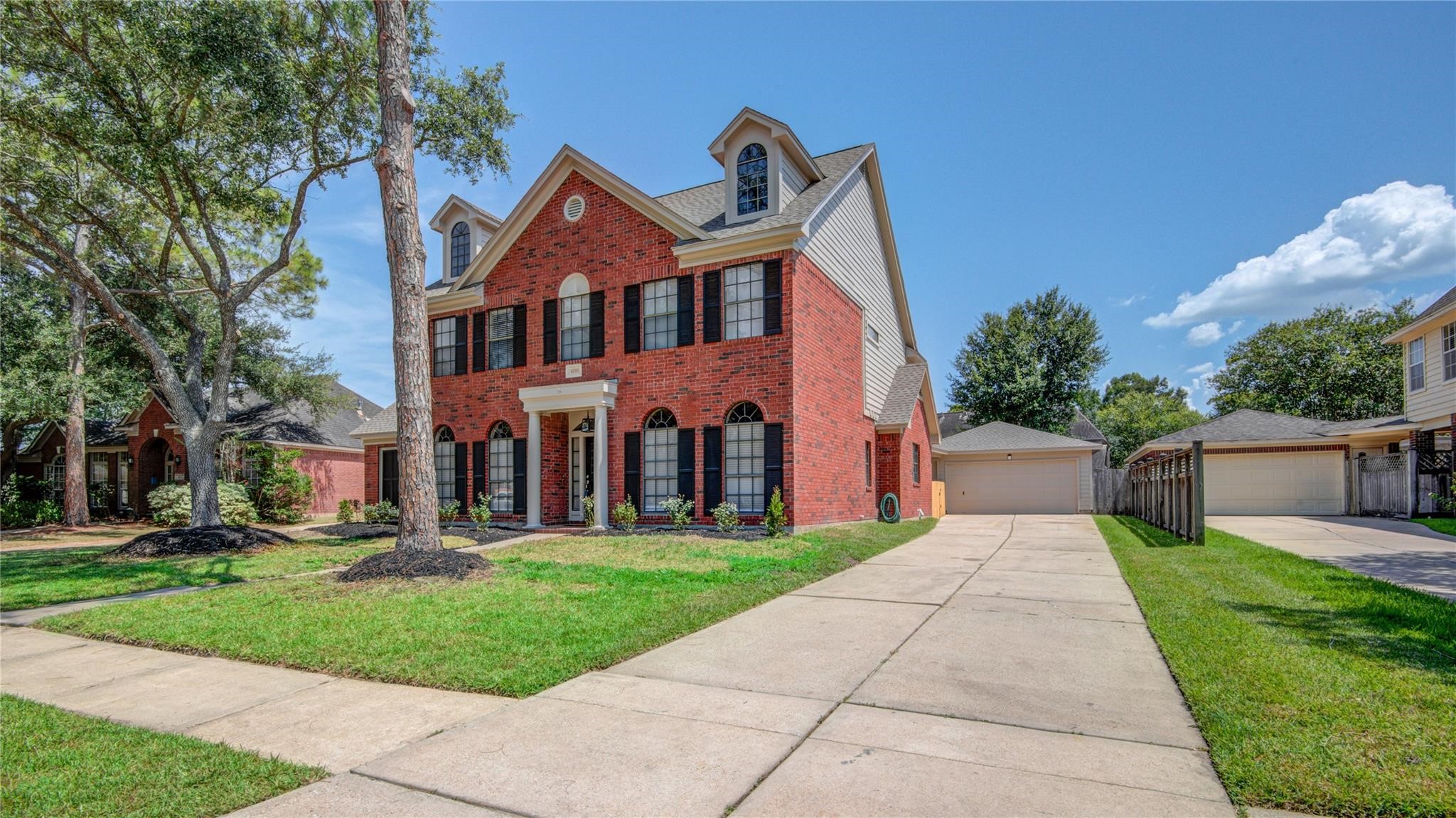 Listing photo 3