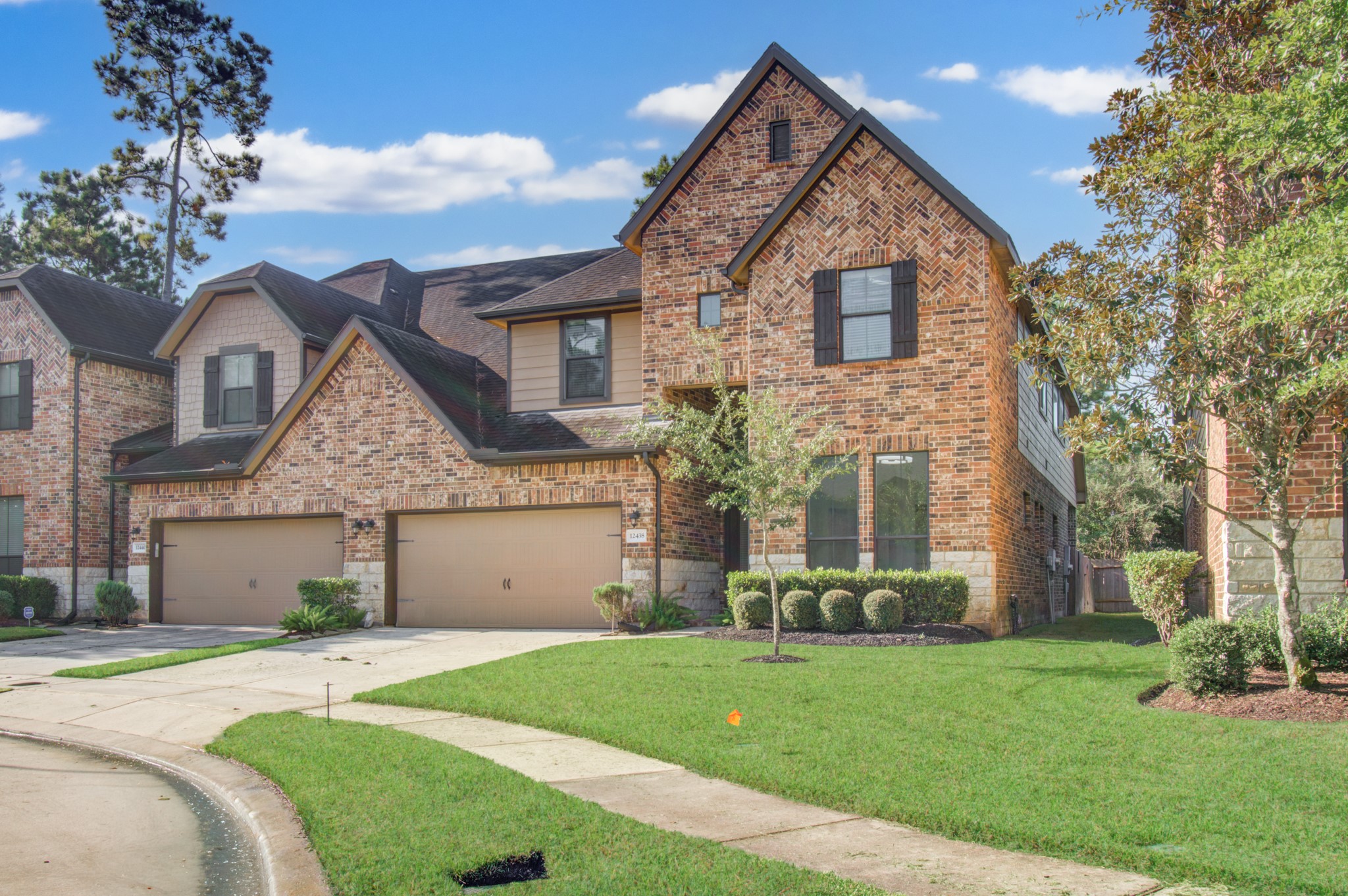 Listing photo 1