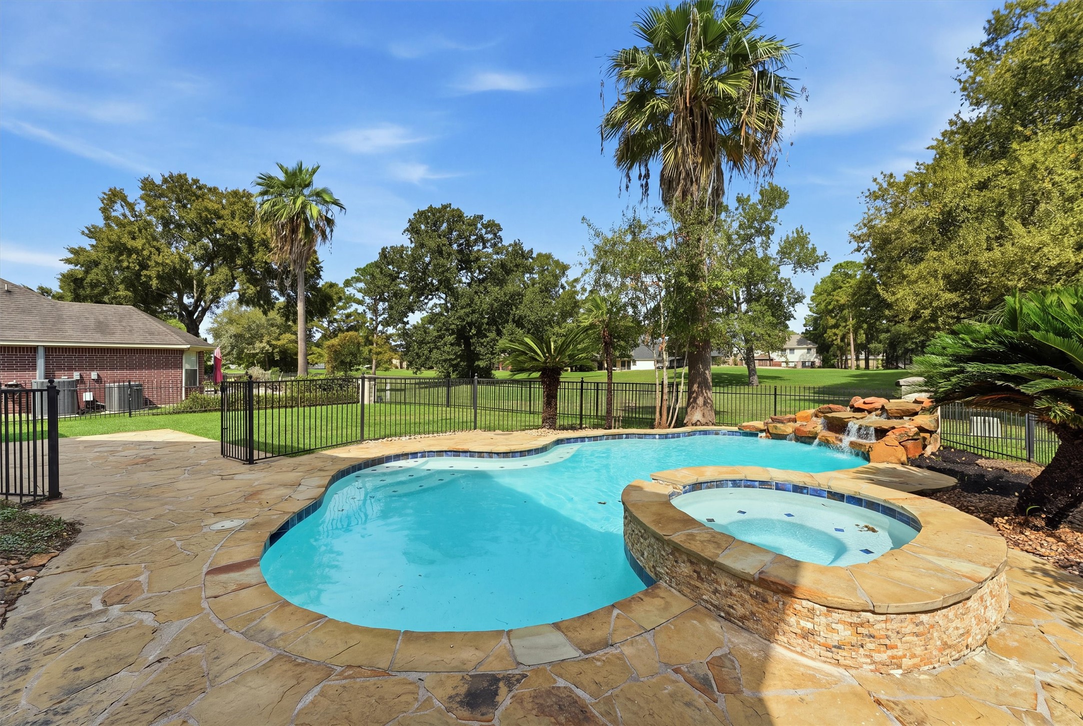 8407 Malardcrest Dr