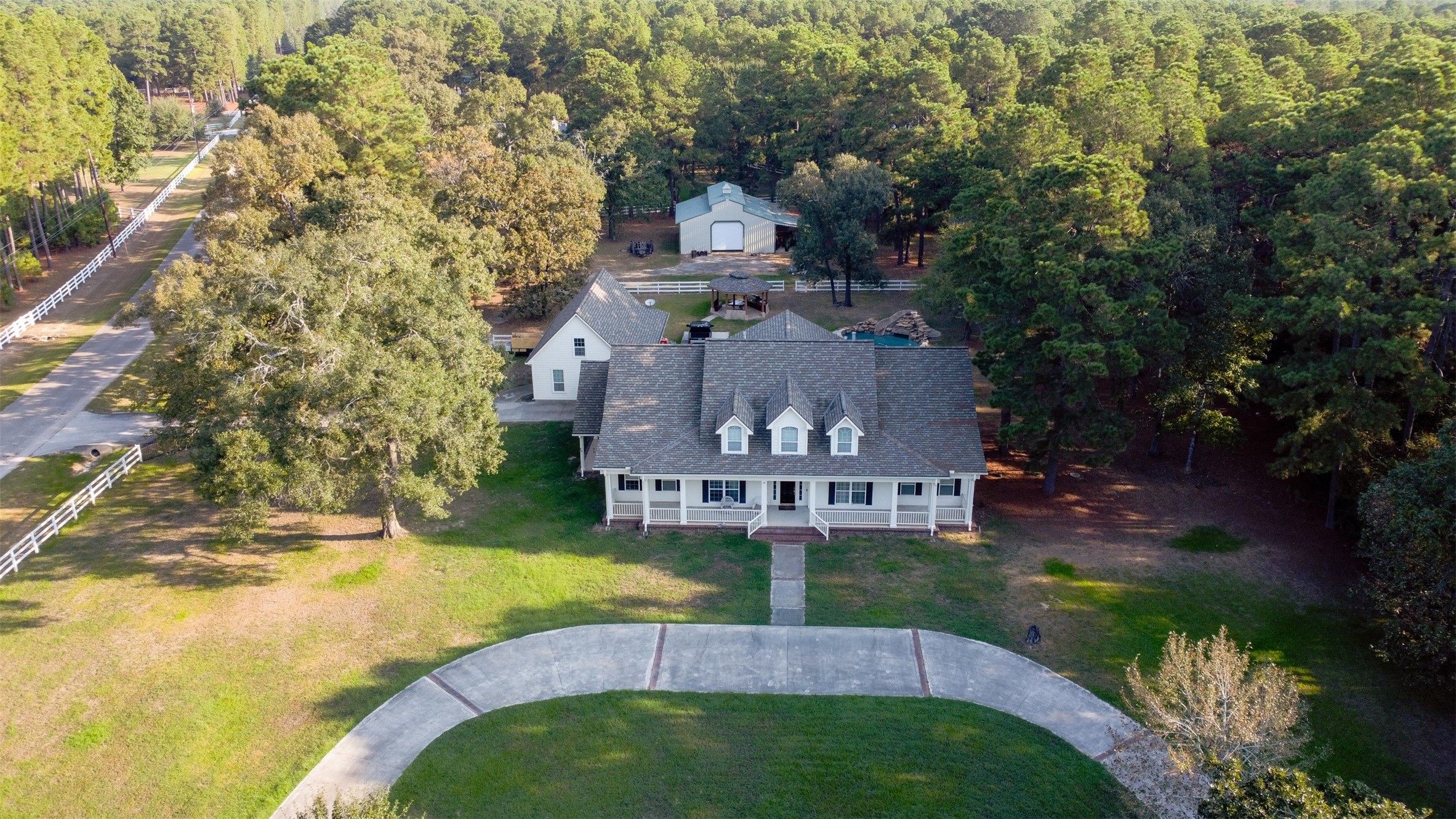 Listing photo 3