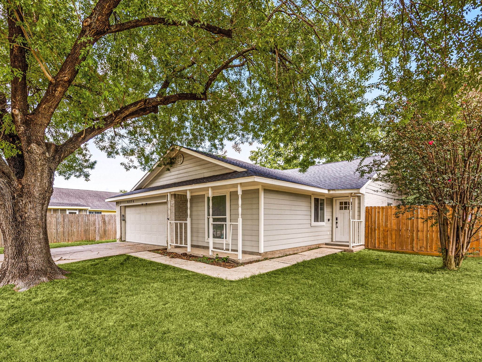Listing photo 1