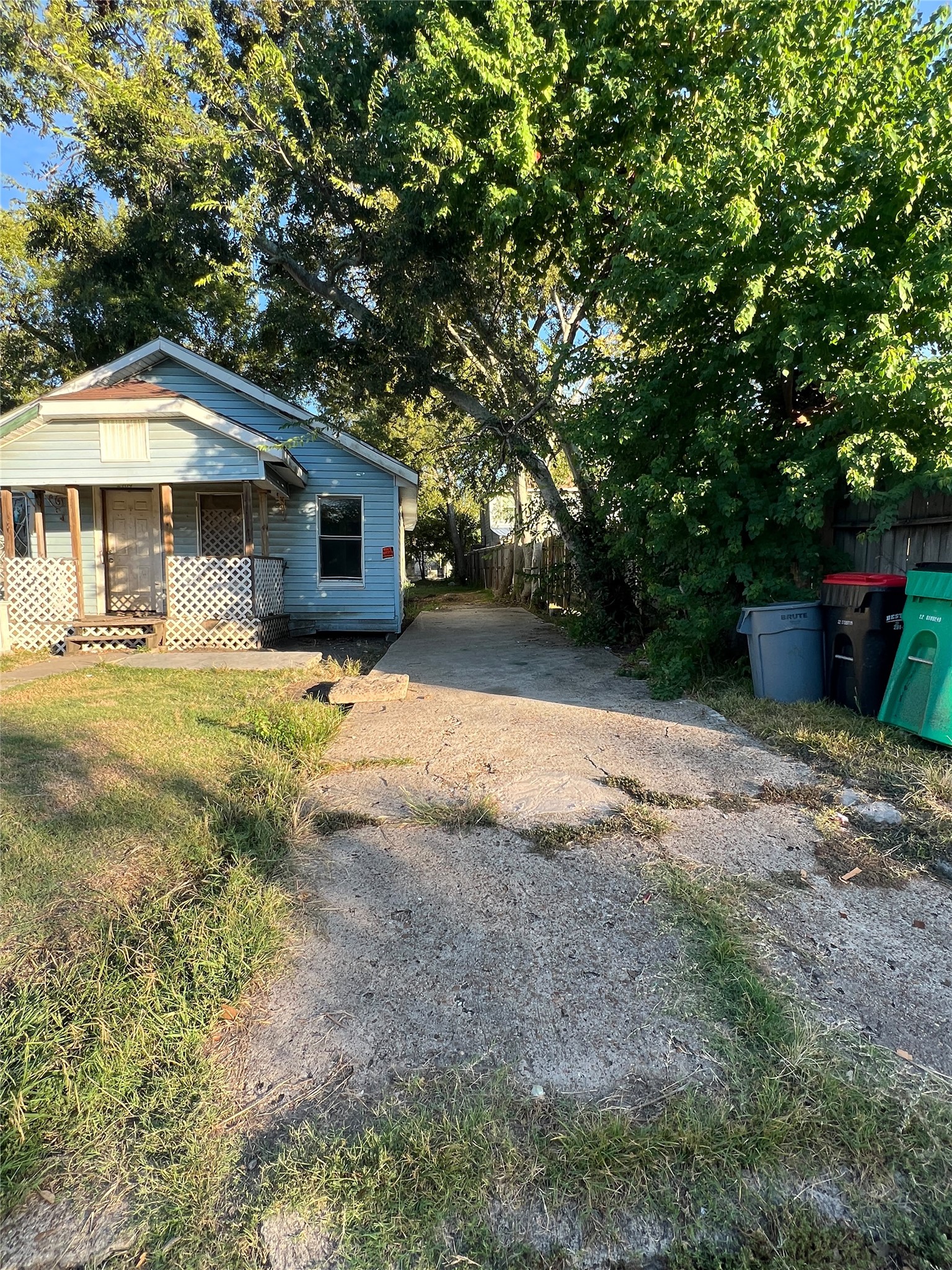 Listing photo 4