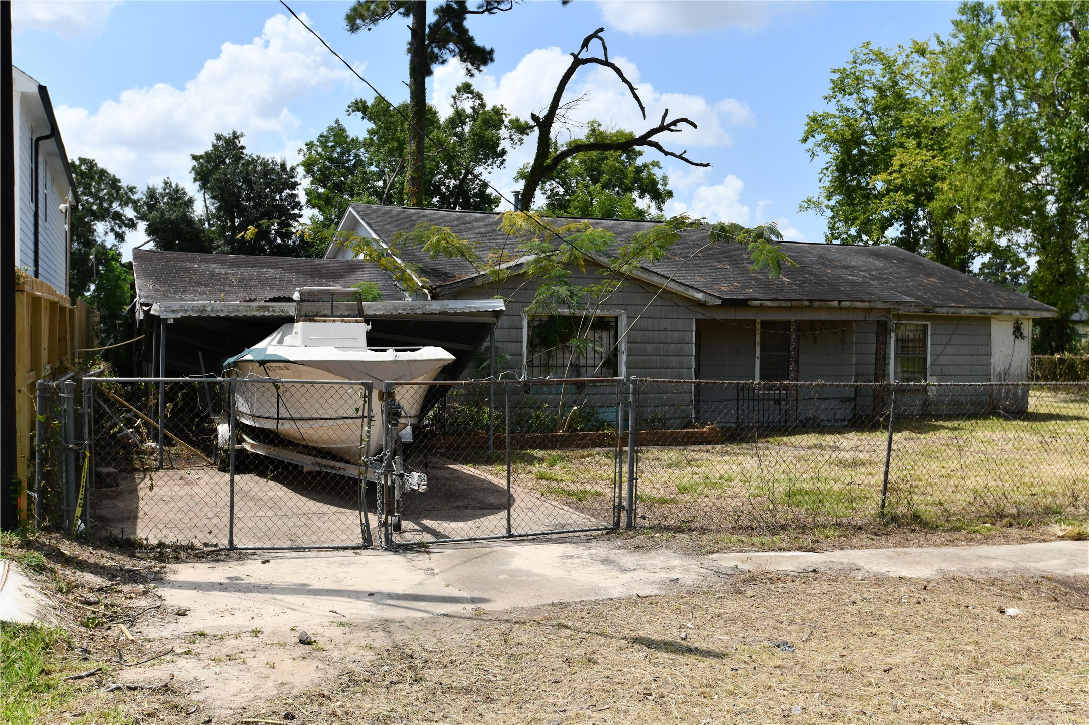 Listing photo 4