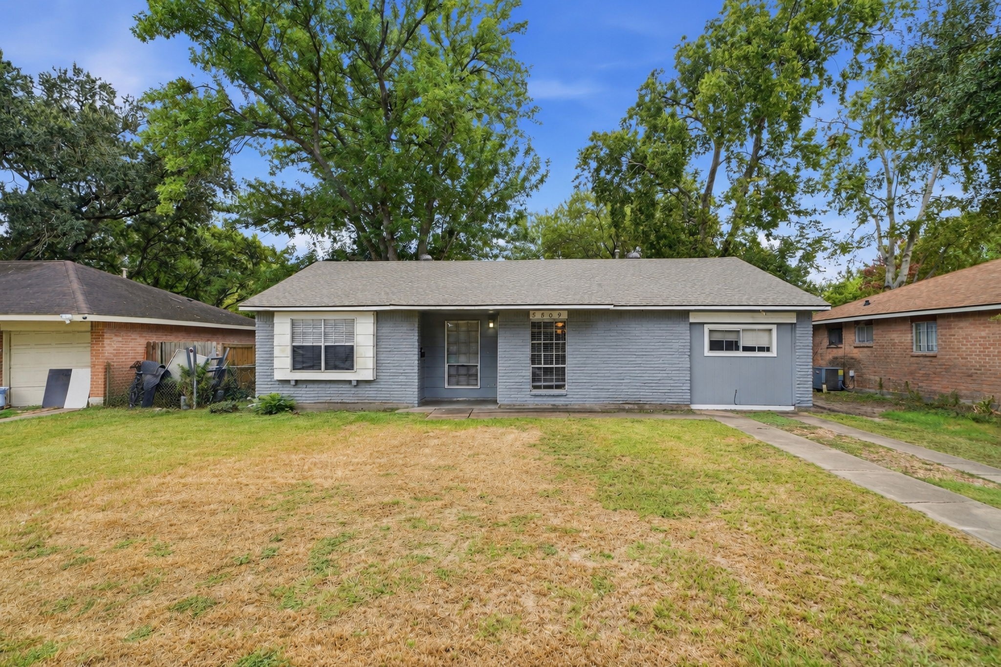 5809 Melanite Avenue