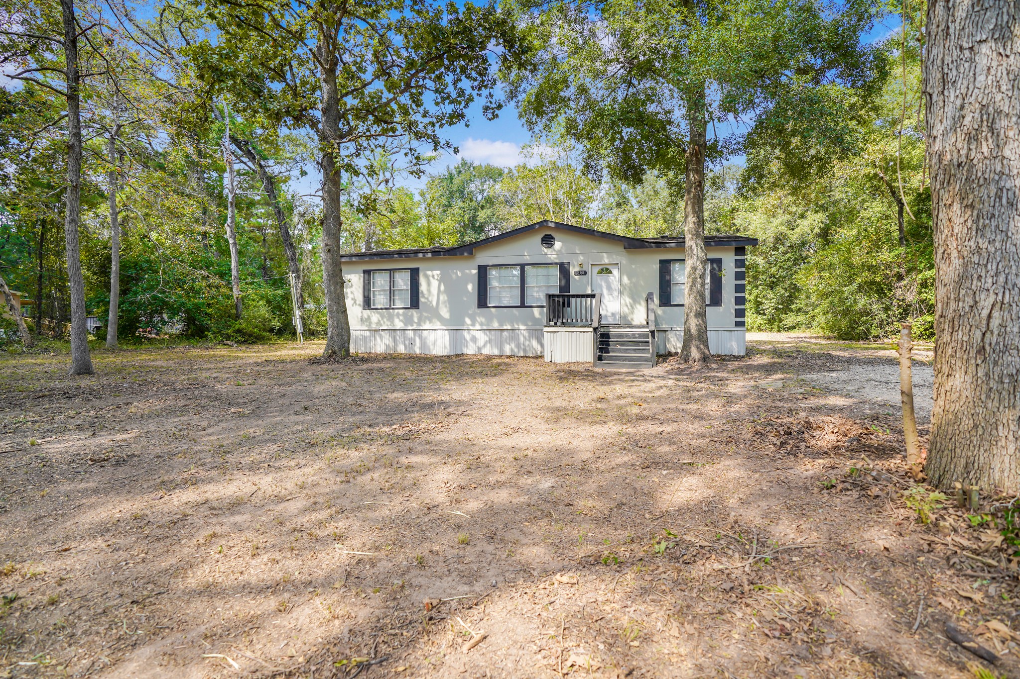 16381 Crockett Bend Drive