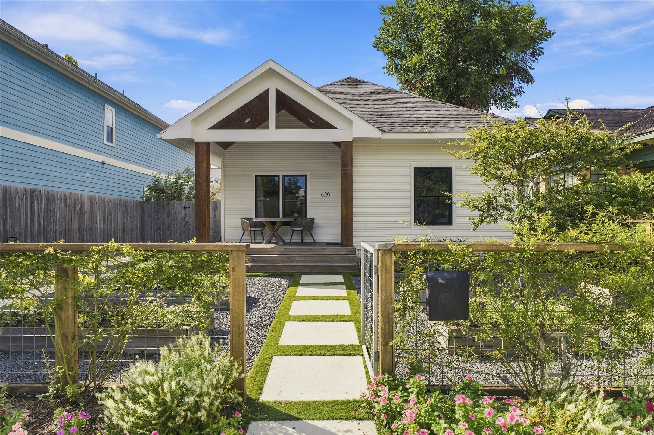 Listing photo 1