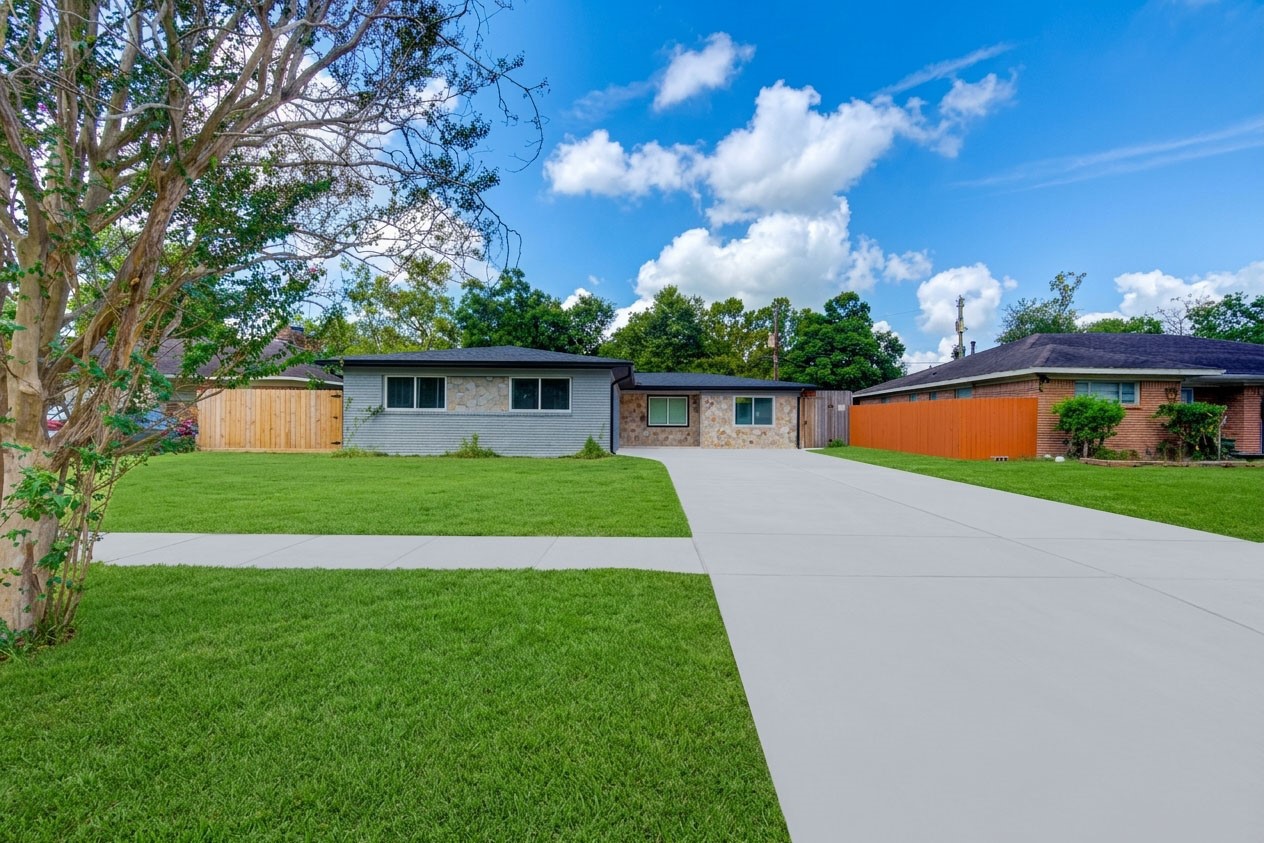 8910 Marinette Drive