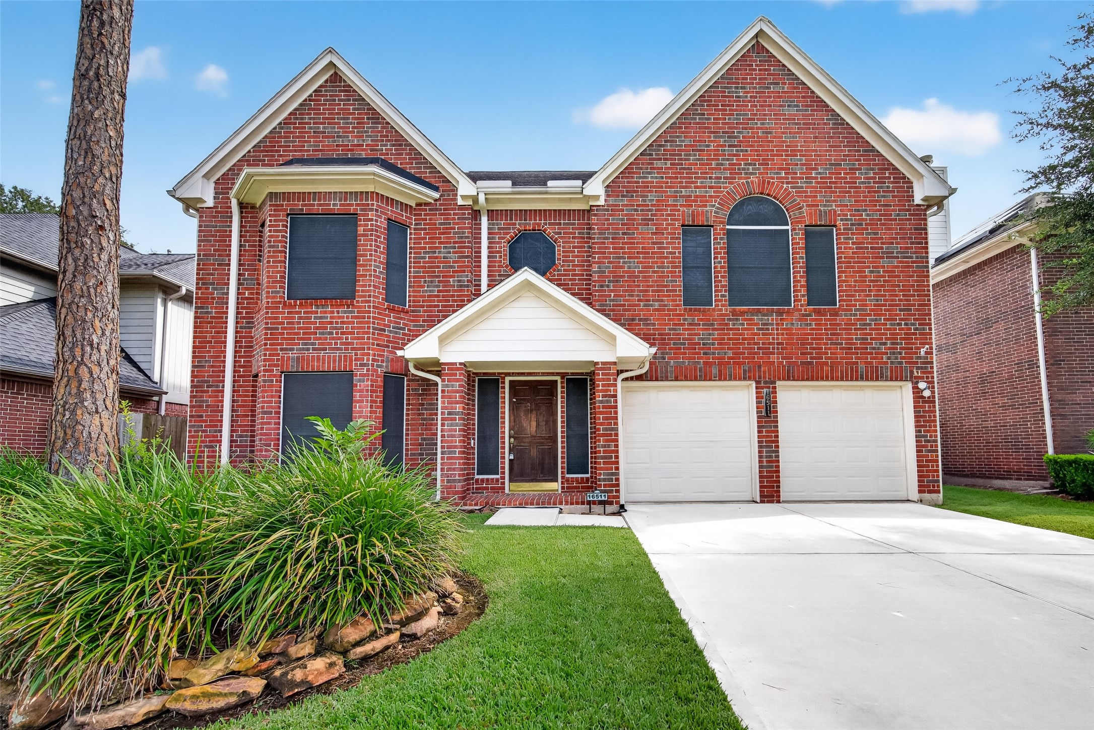 16511 Dawncrest Way