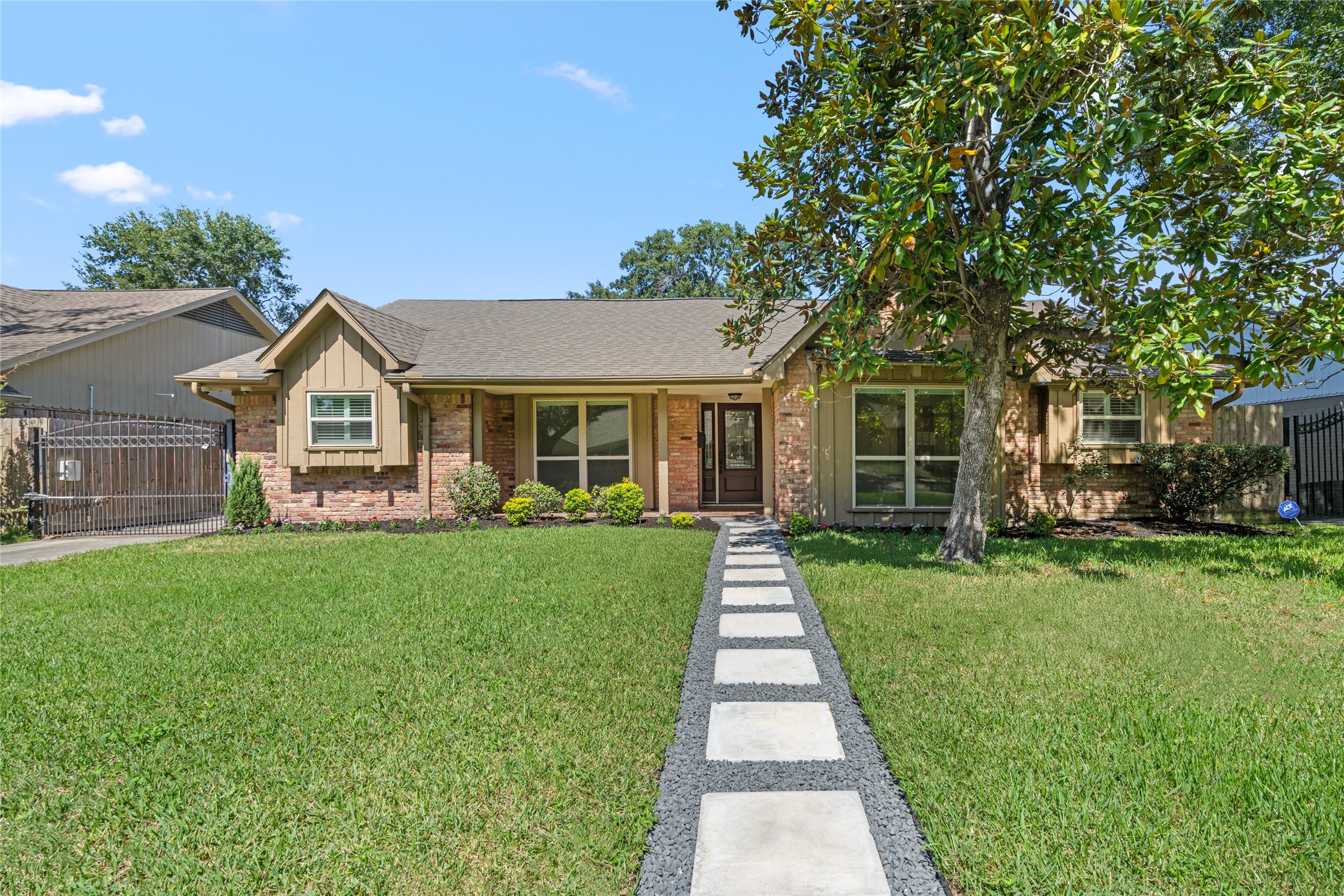 5834 Braesheather Drive
