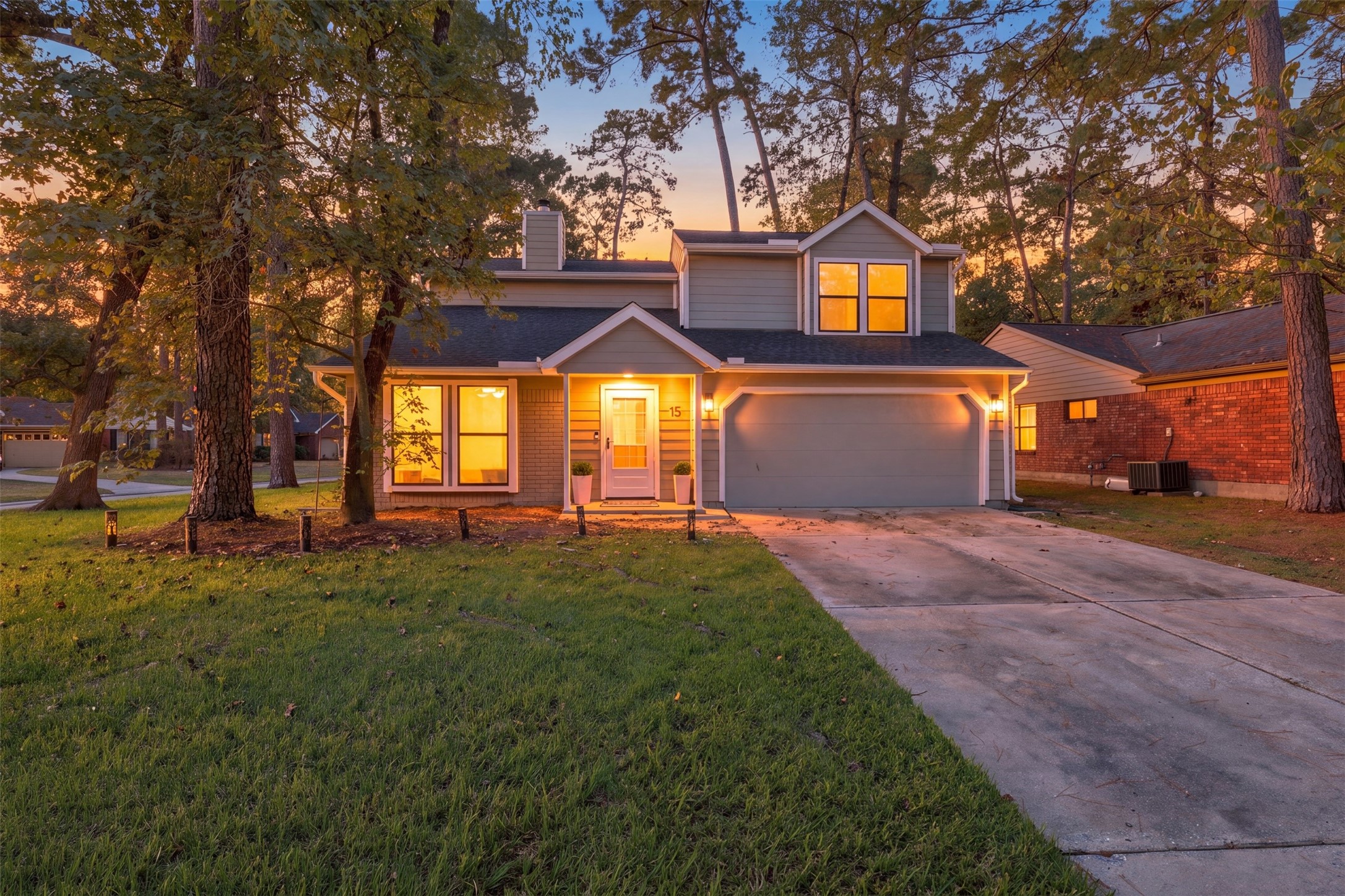 15 Cricket Hollow Place