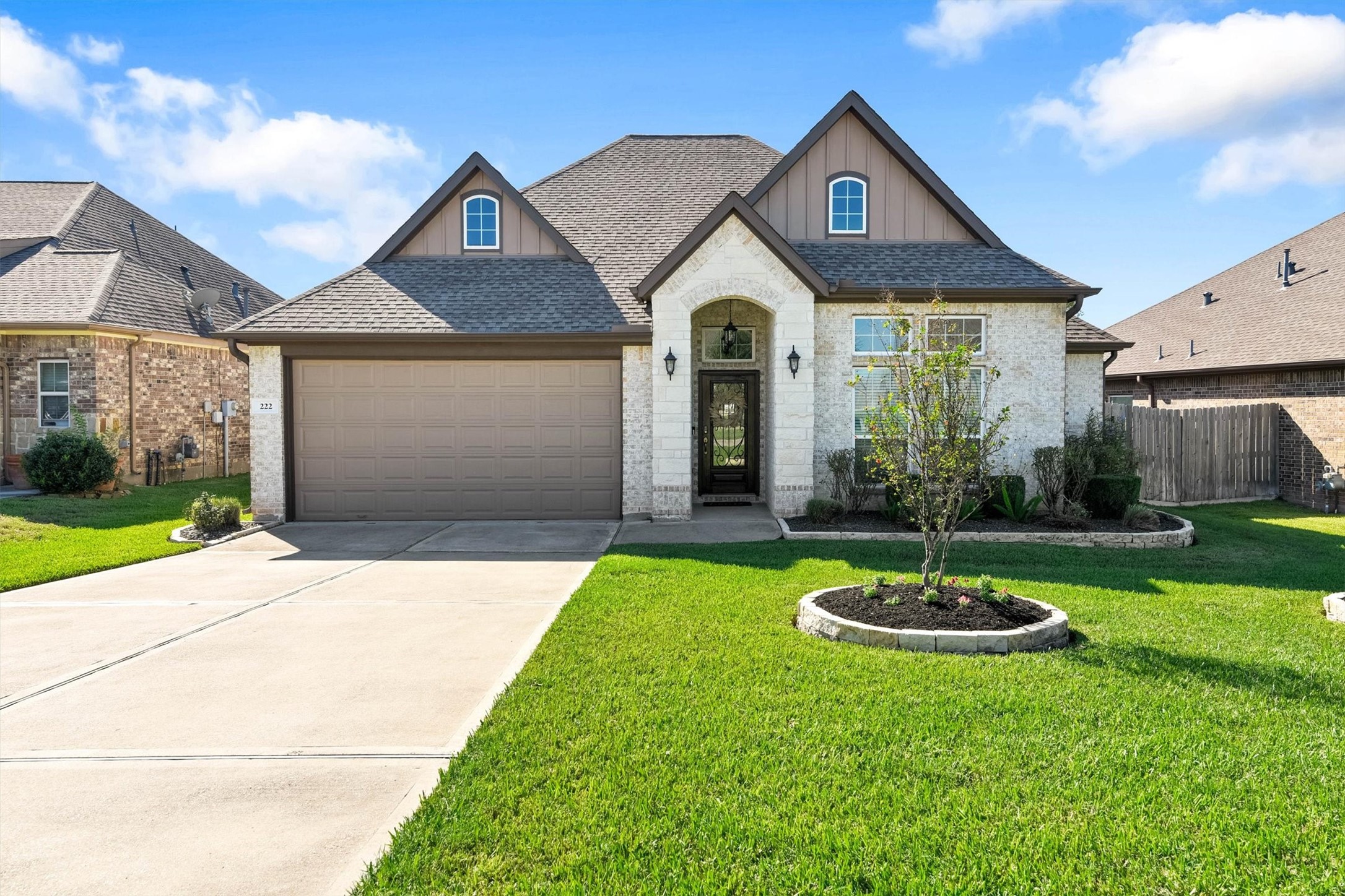 222 Racetrack Lane