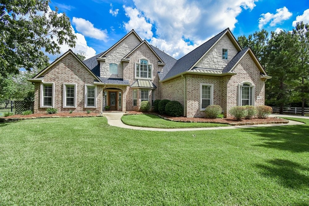 32719 Tall Oaks Way