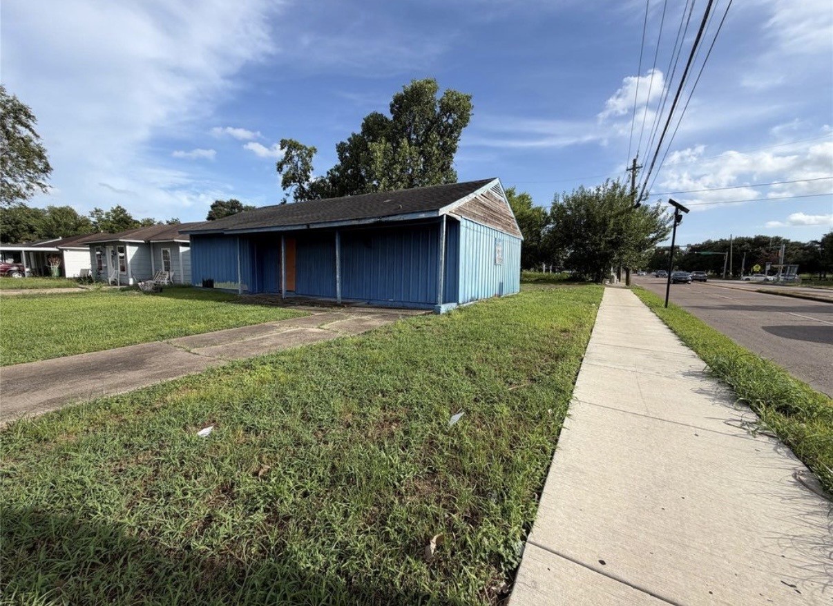 3902 Alberta Street