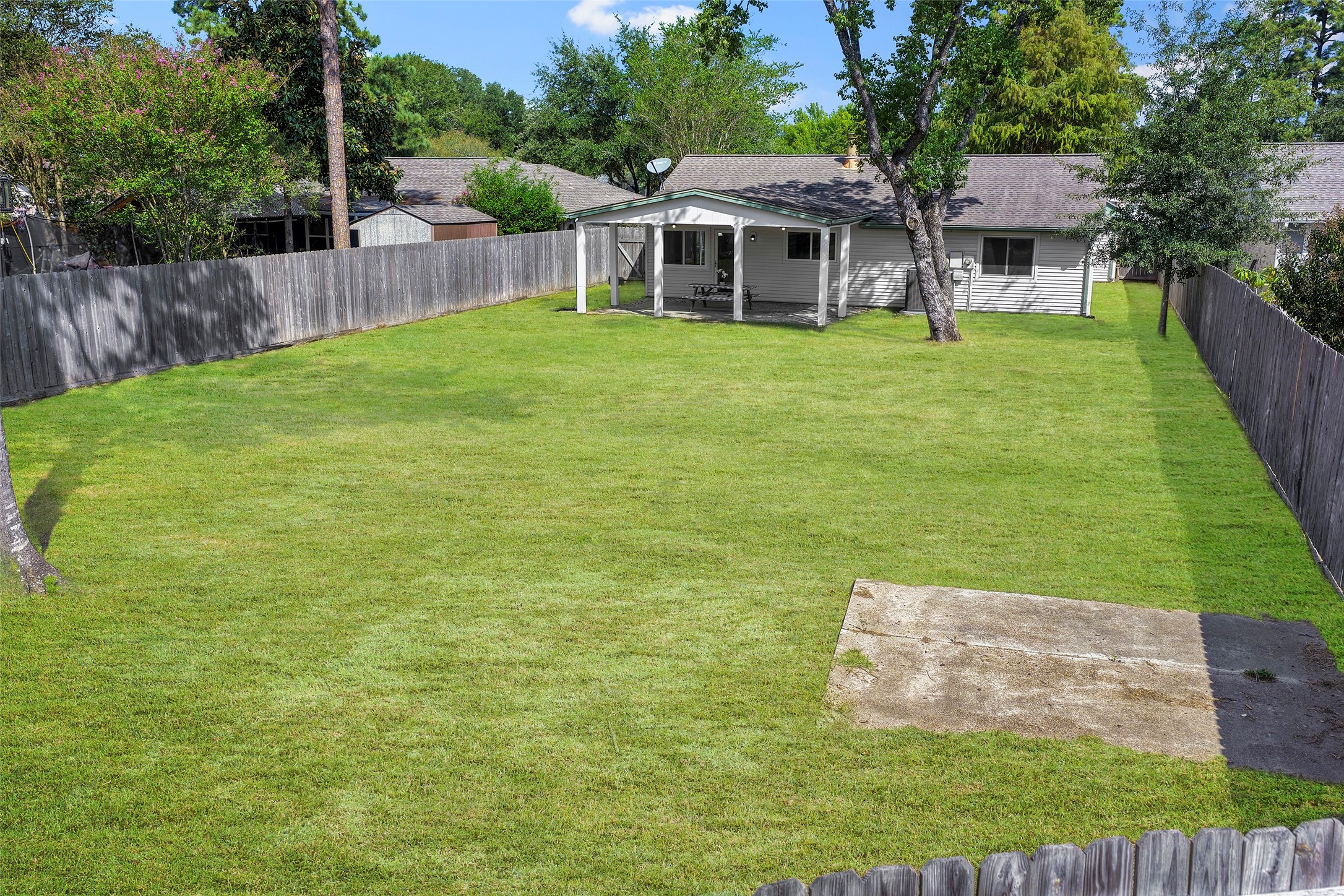 Listing photo 4