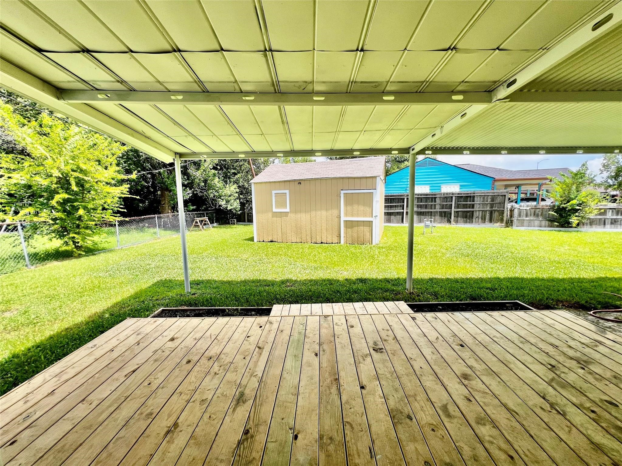 Listing photo 3