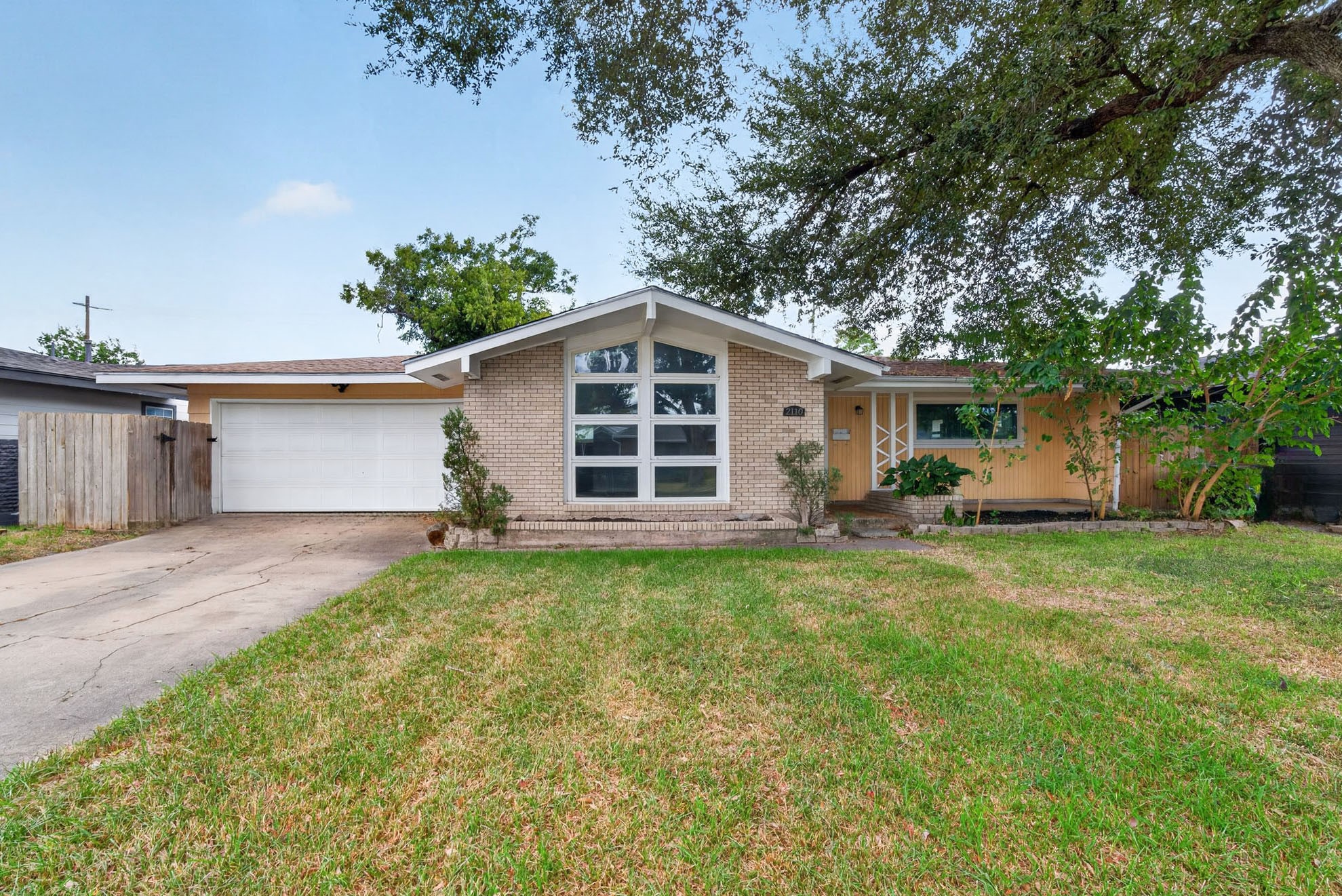 2110 Ridgemore Drive