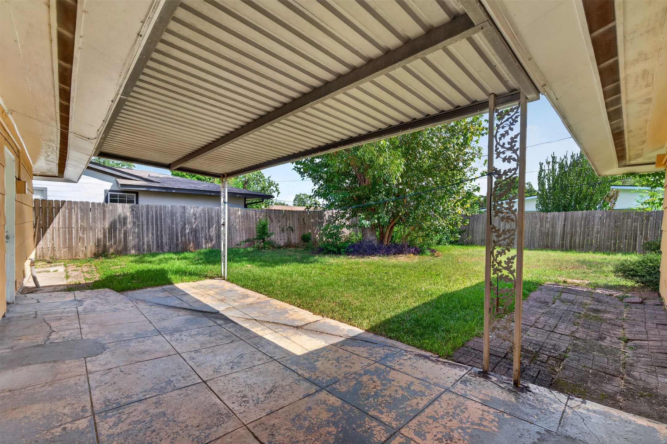 Listing photo 5