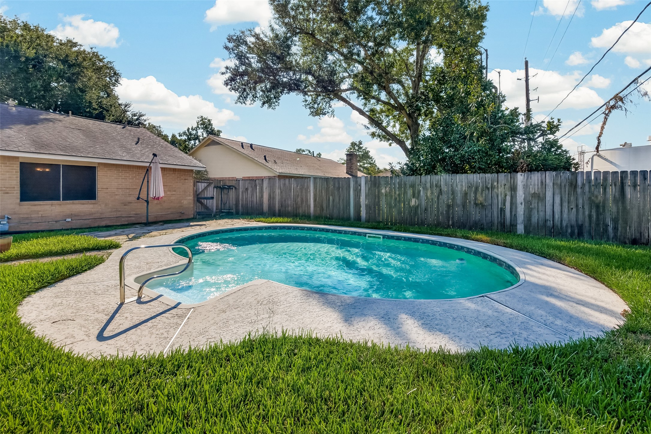 21719 Meadowhill Drive
