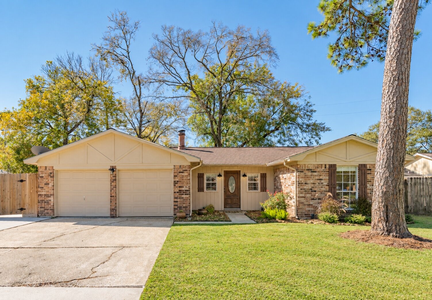 7507 Maple Lane