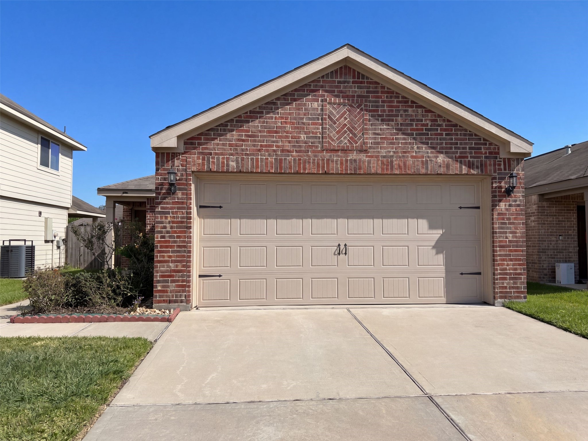 6115 El Oro Drive