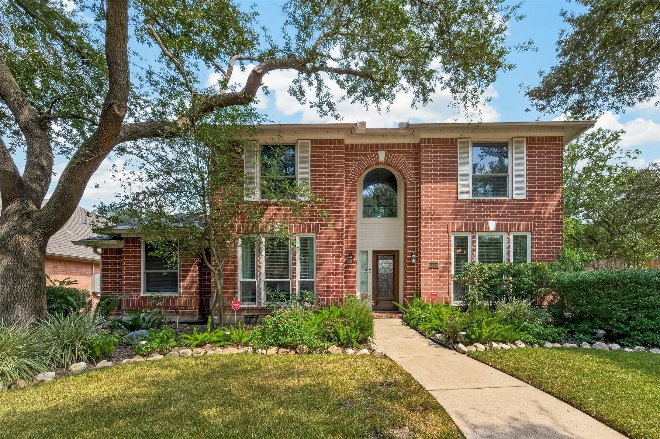 13002 Fox Brush Lane