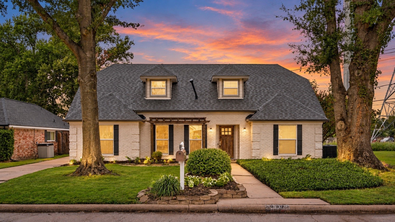 9506 Moorberry Lane