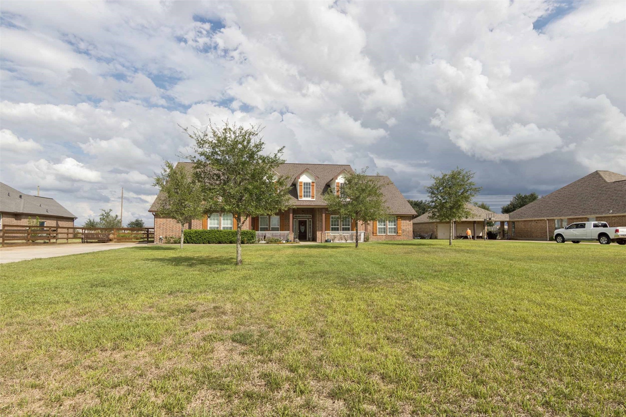 4630 Shadow Grass Dr