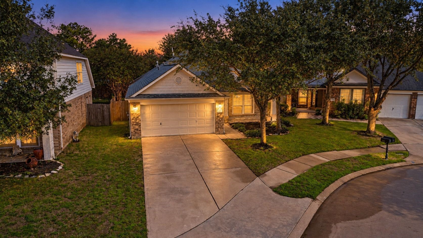 15355 Ochre Leaf Trail