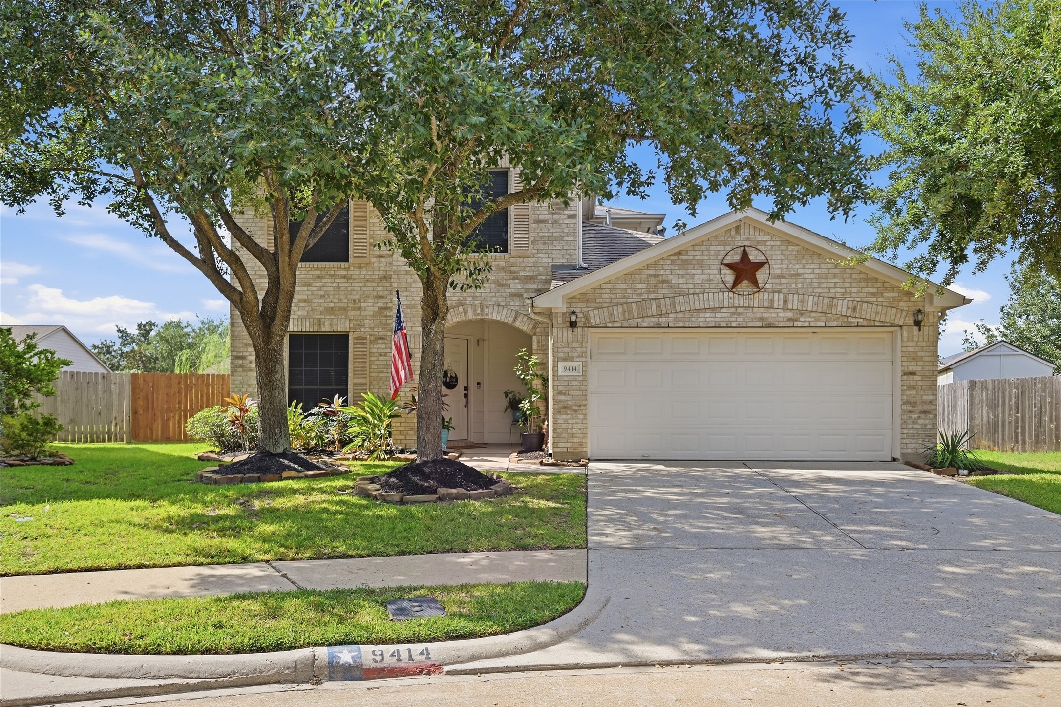 Listing photo 3