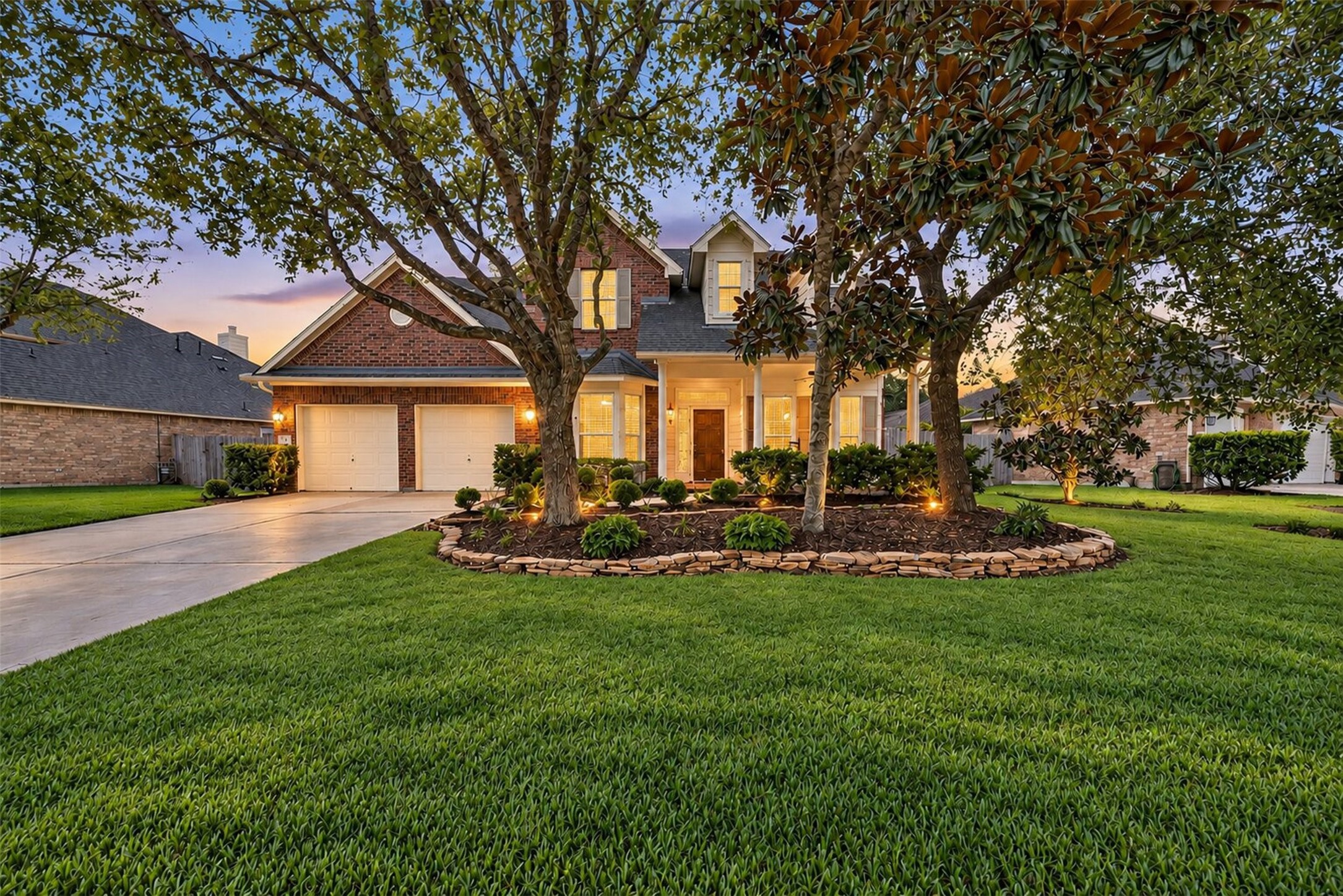 127 N HAWTHORNE HOLLOW Circle