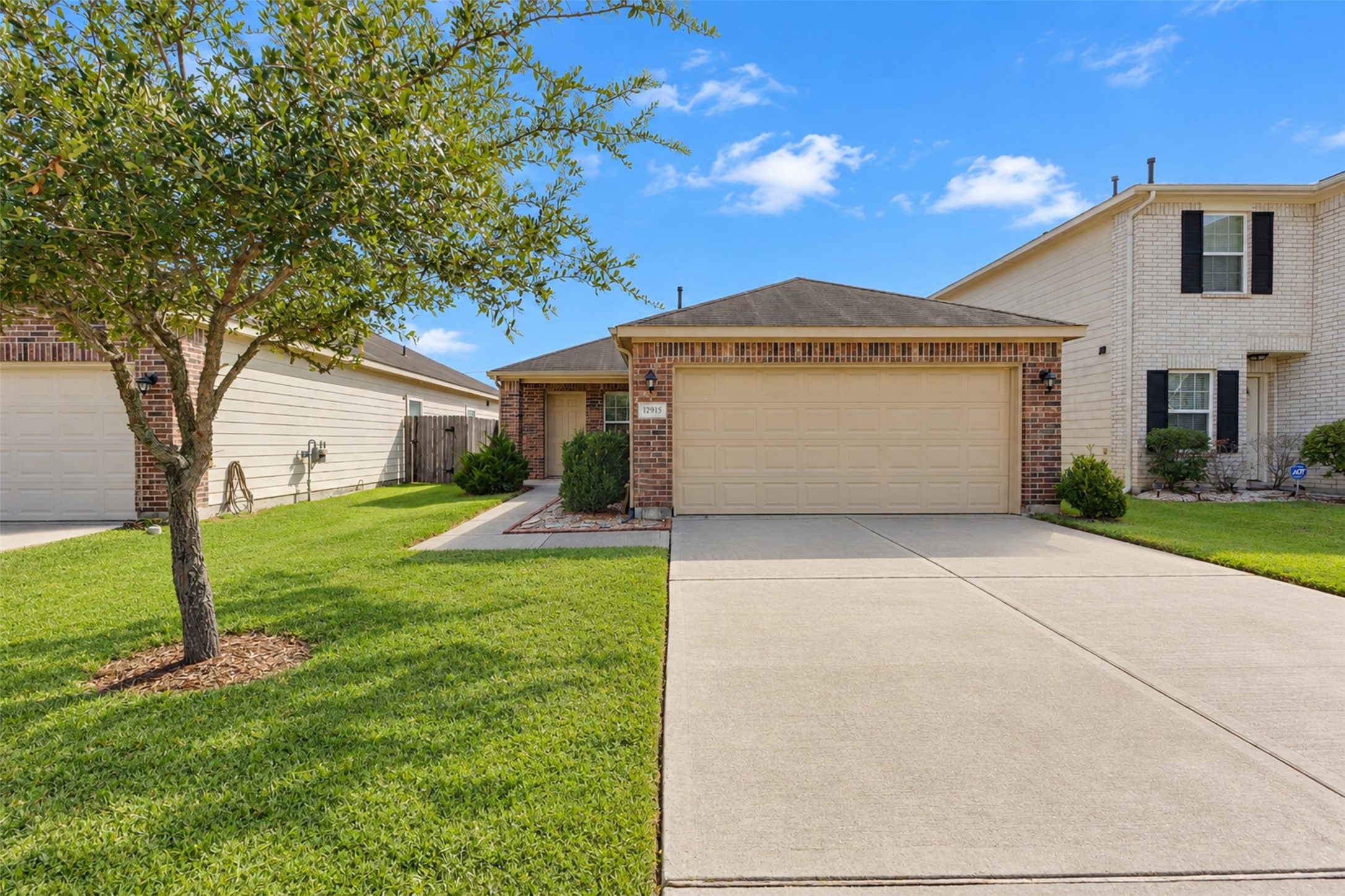 12915 Almeda Crossing Court