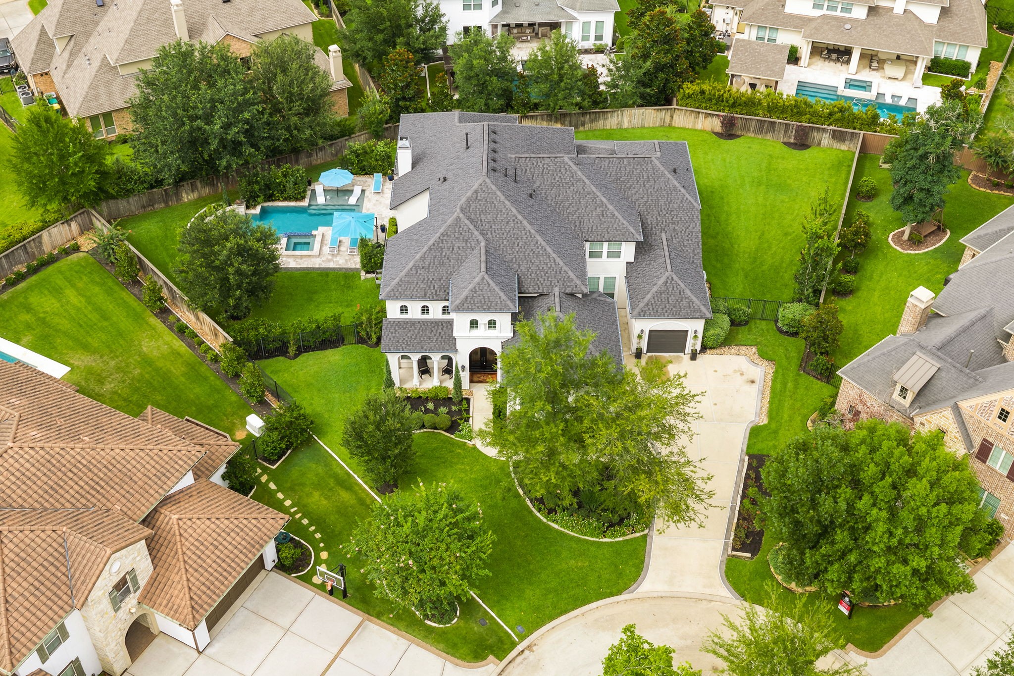 27 Hollyflower Place