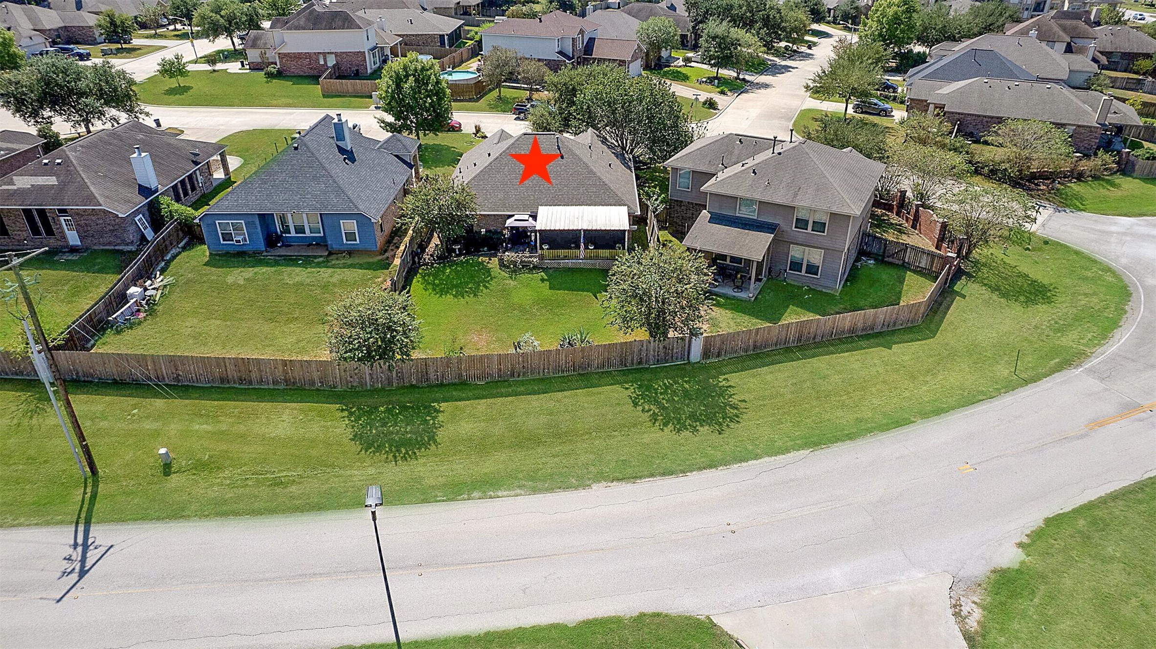 Listing photo 3