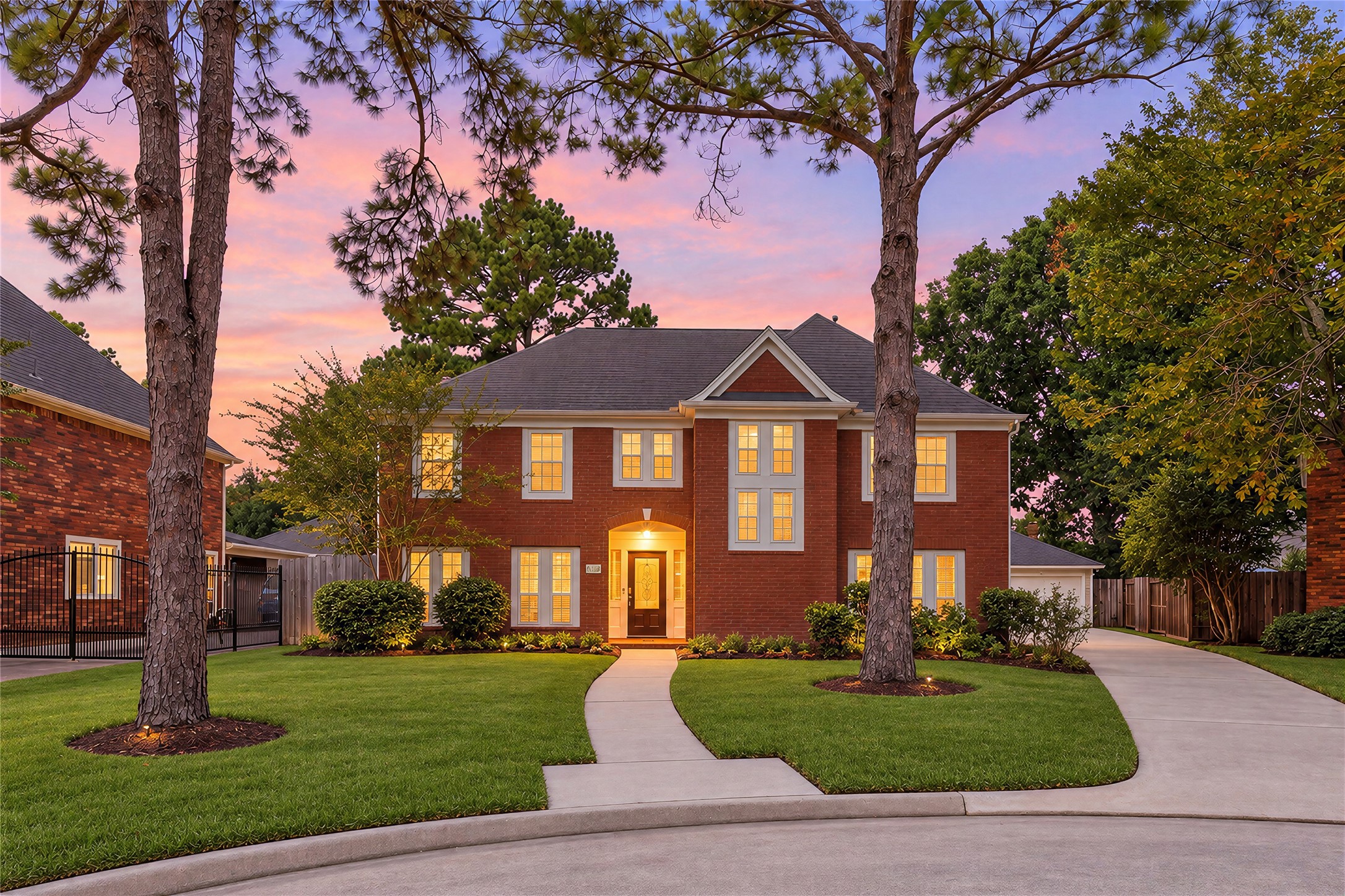 7407 Knoll Cliff Court