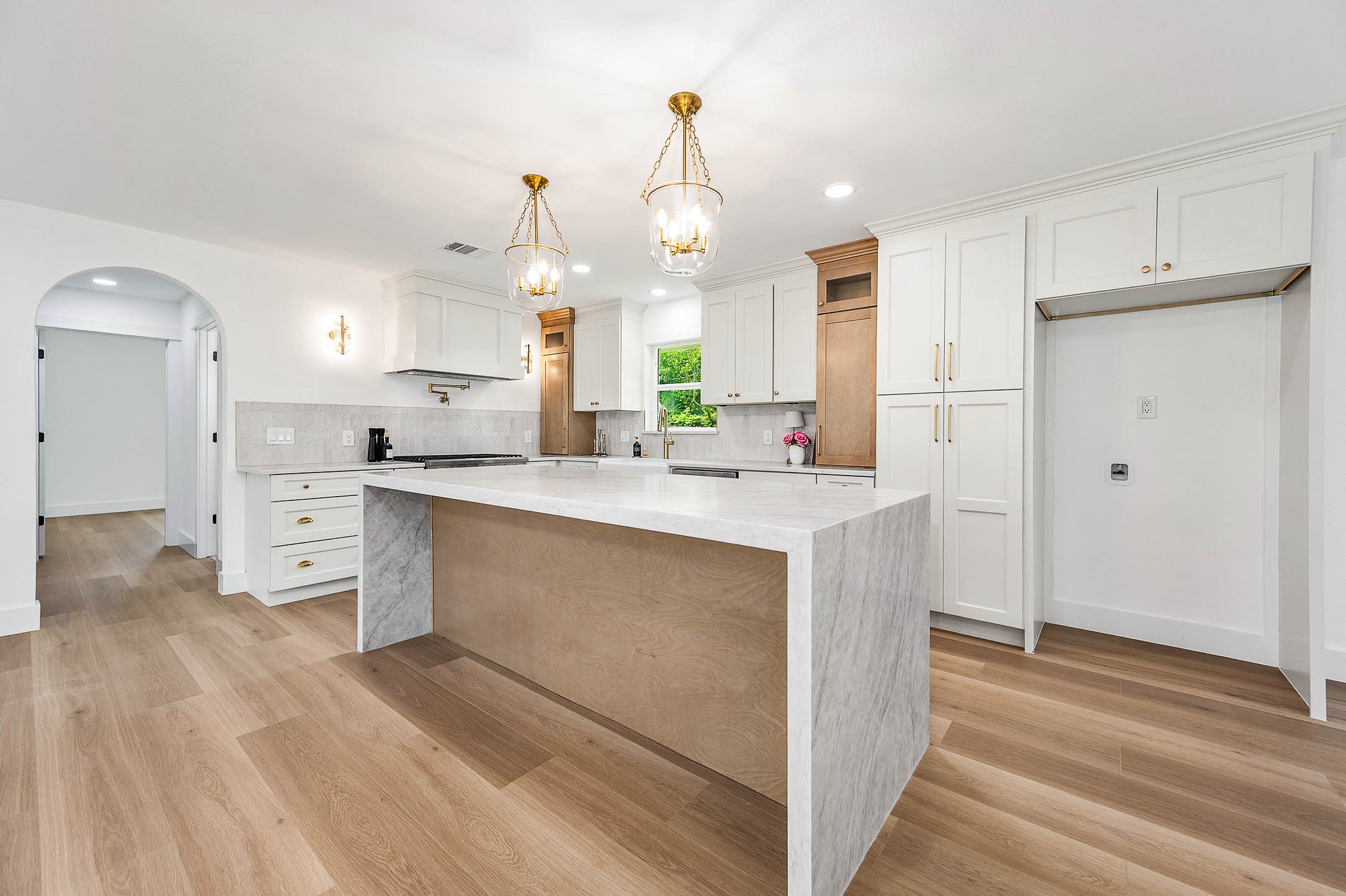 10814 Moonlight Drive