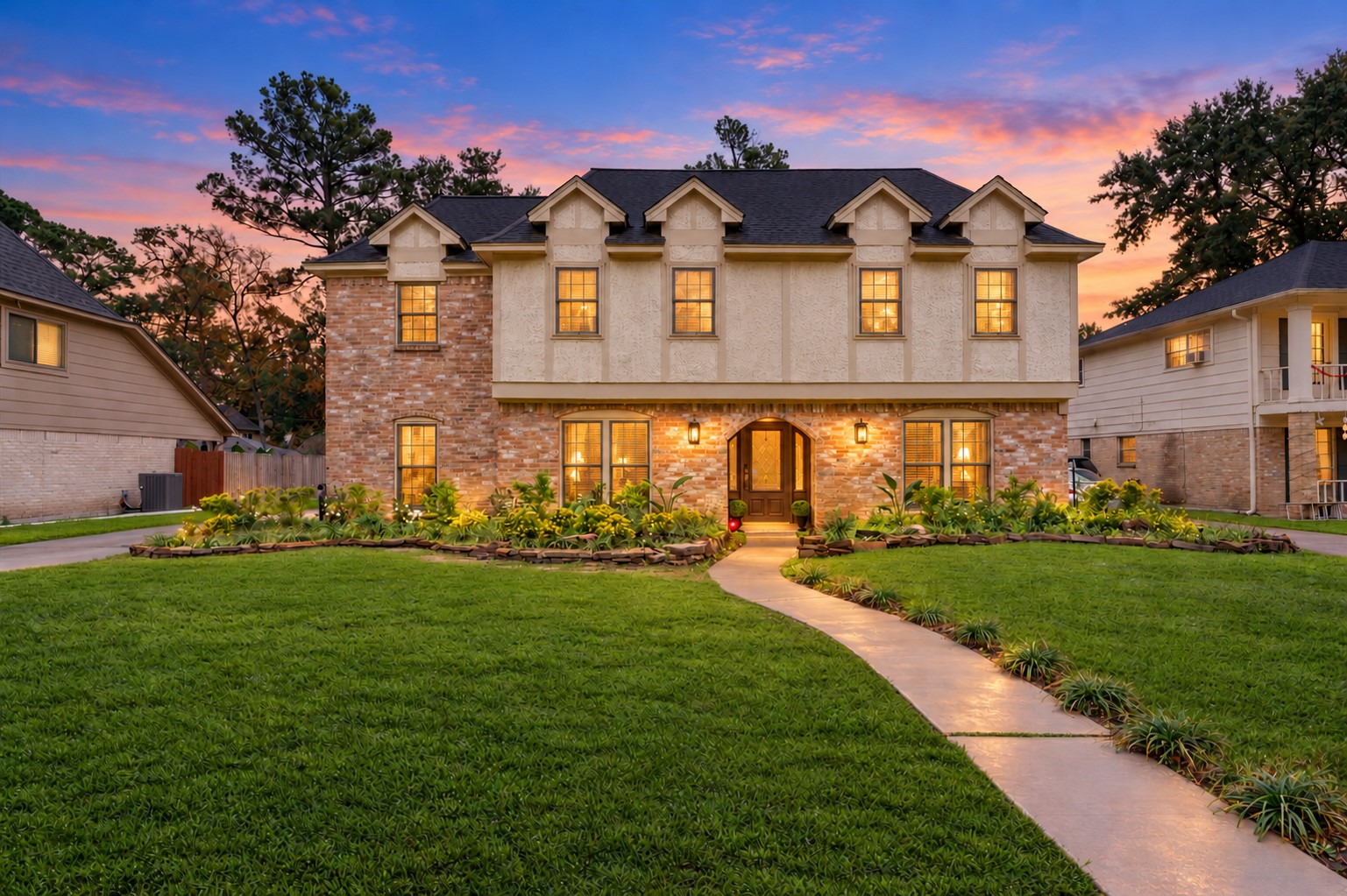 3211 Candleknoll Drive