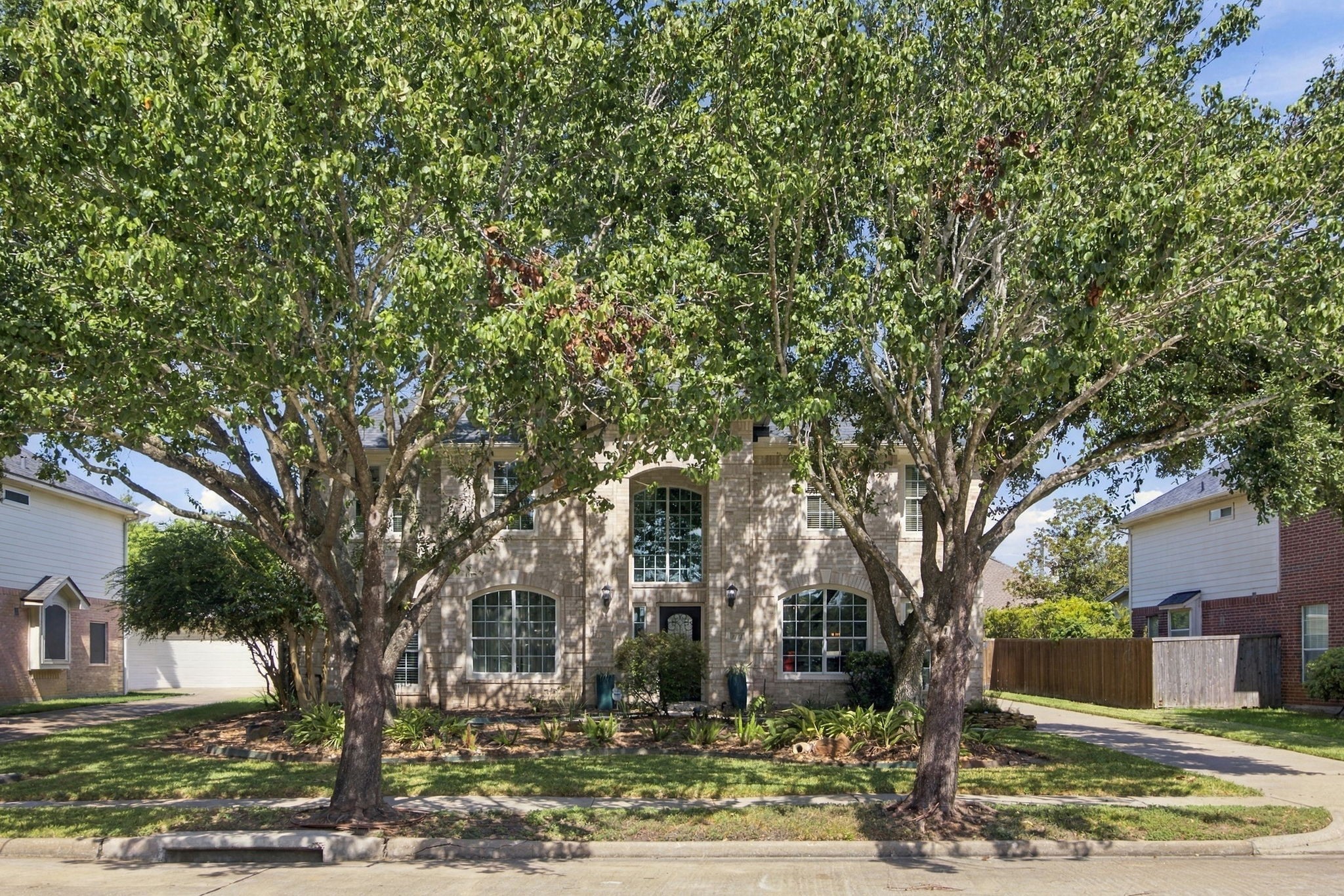 Listing photo 5