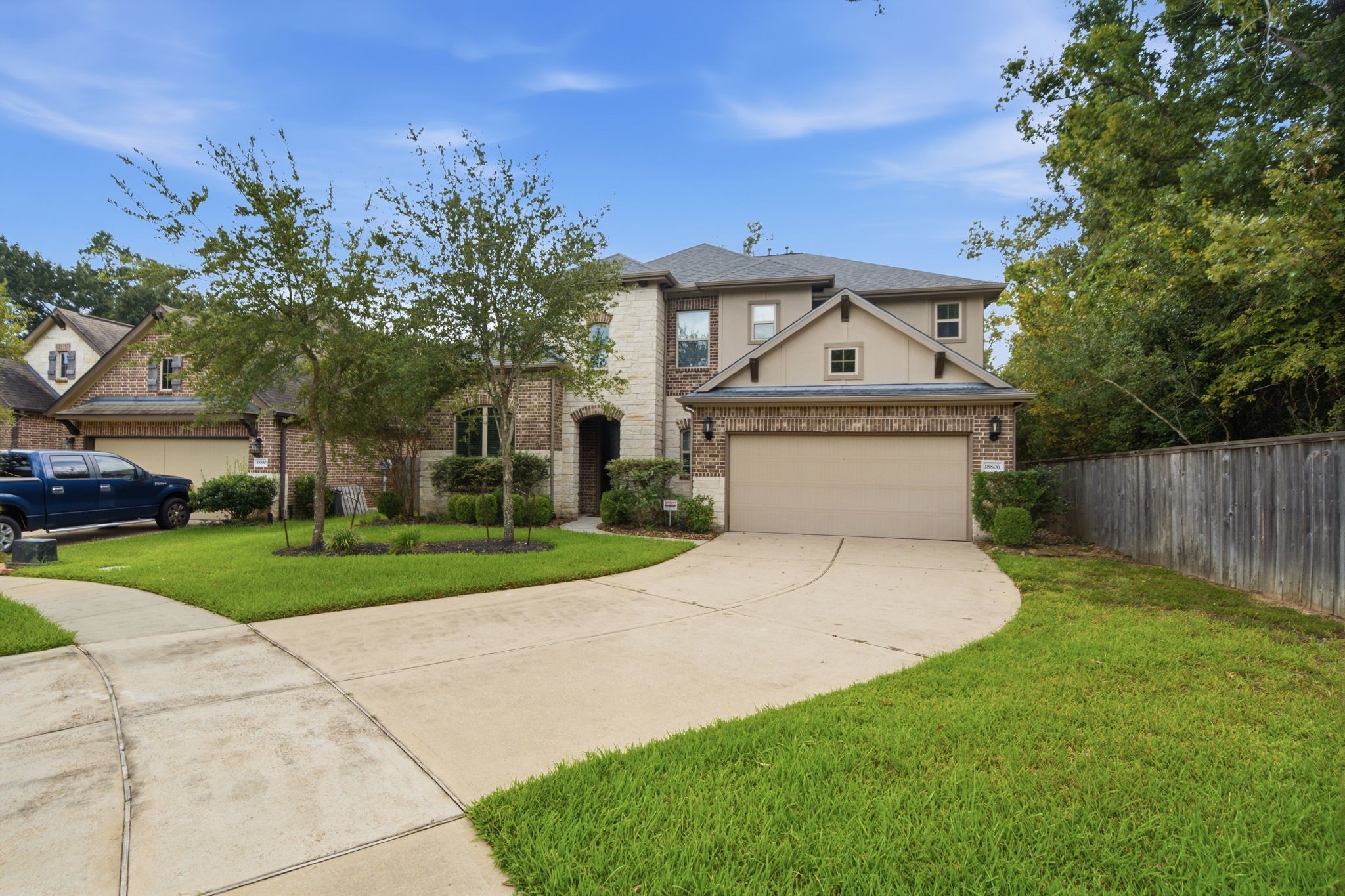 Listing photo 3