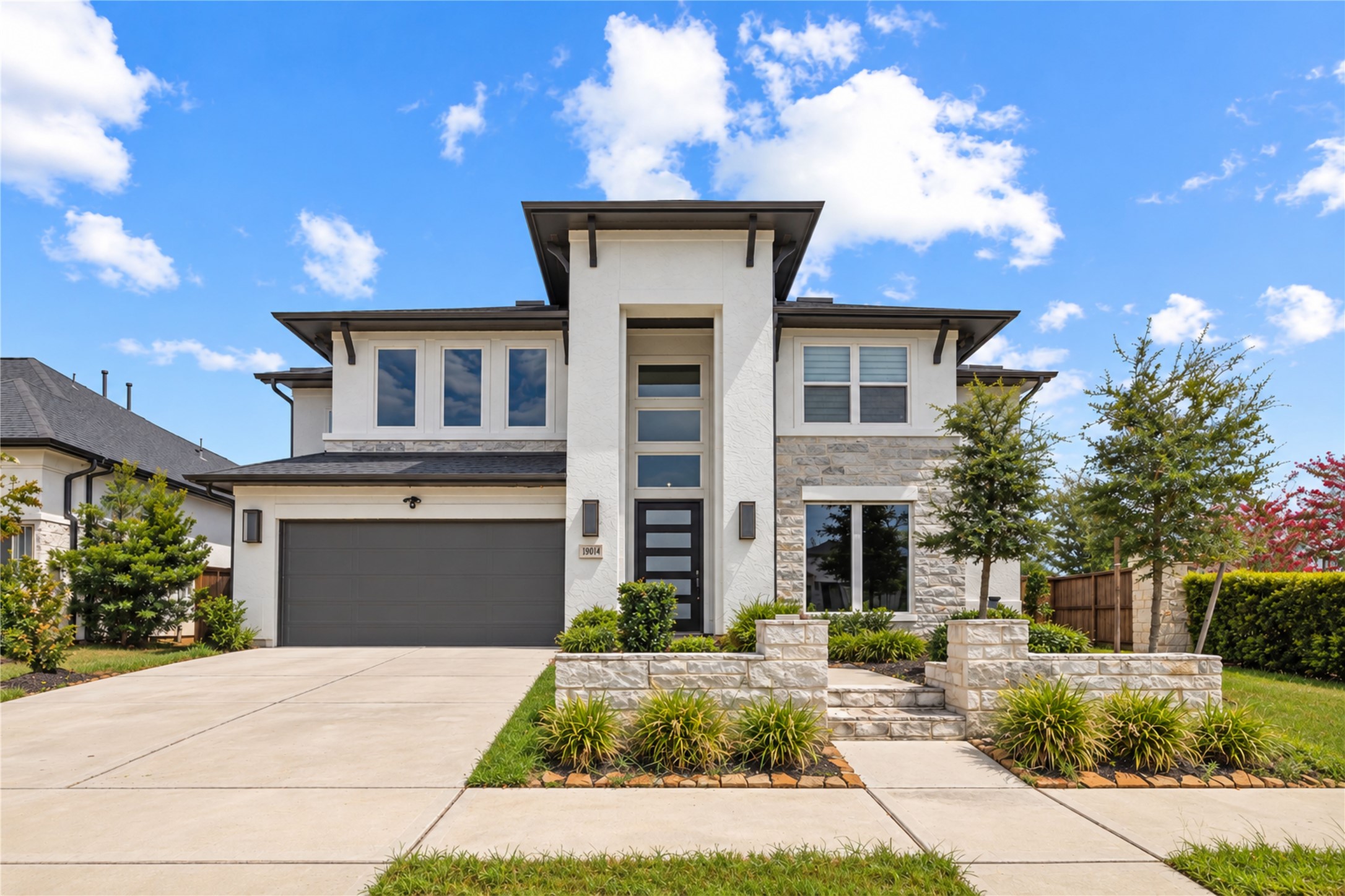 1902 Longcroft Lane