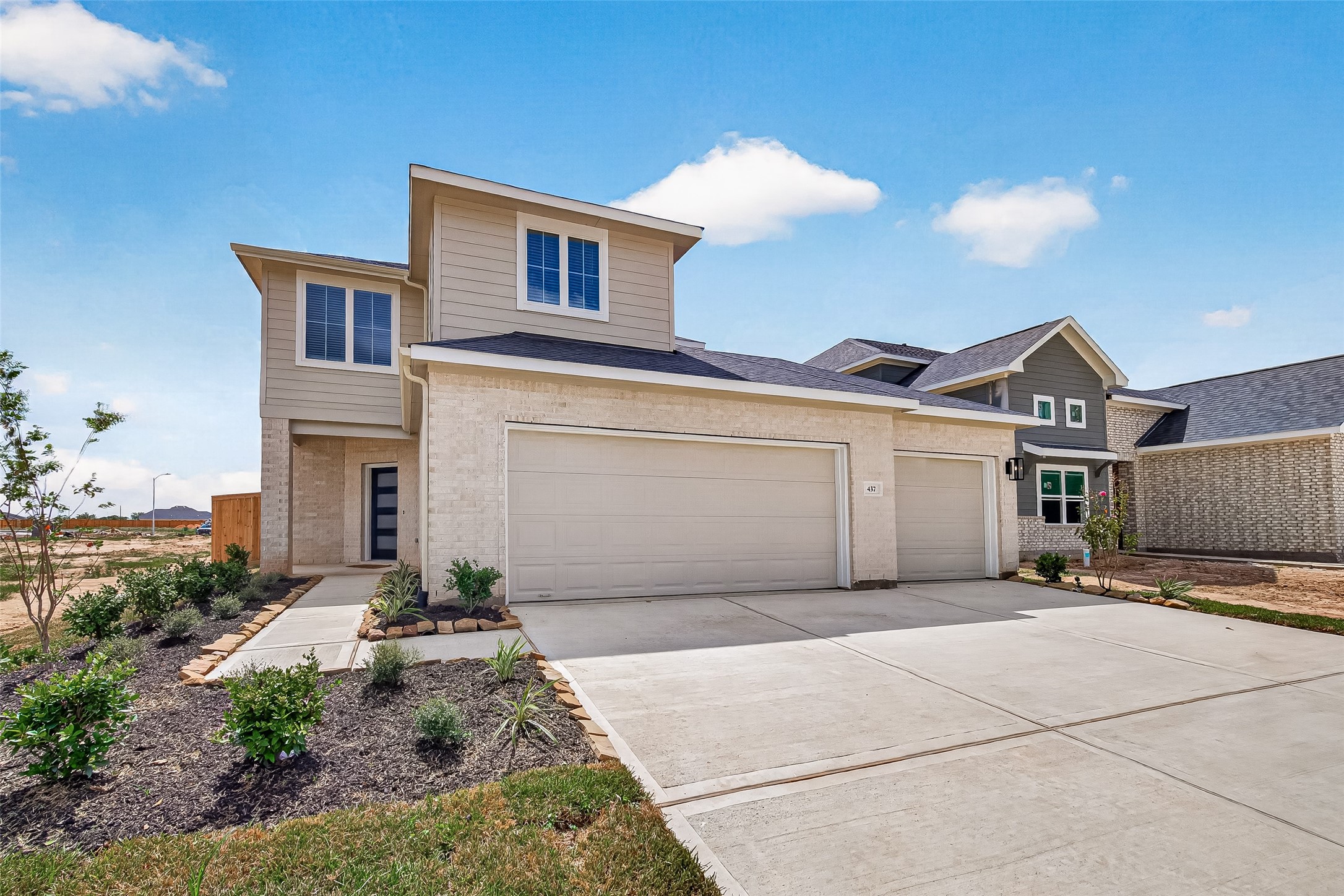 437 San Sebastian Place
