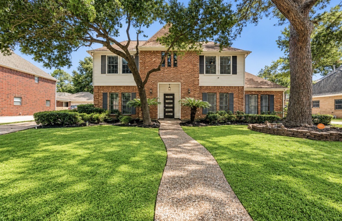 17518 Sandy Cliffs Drive