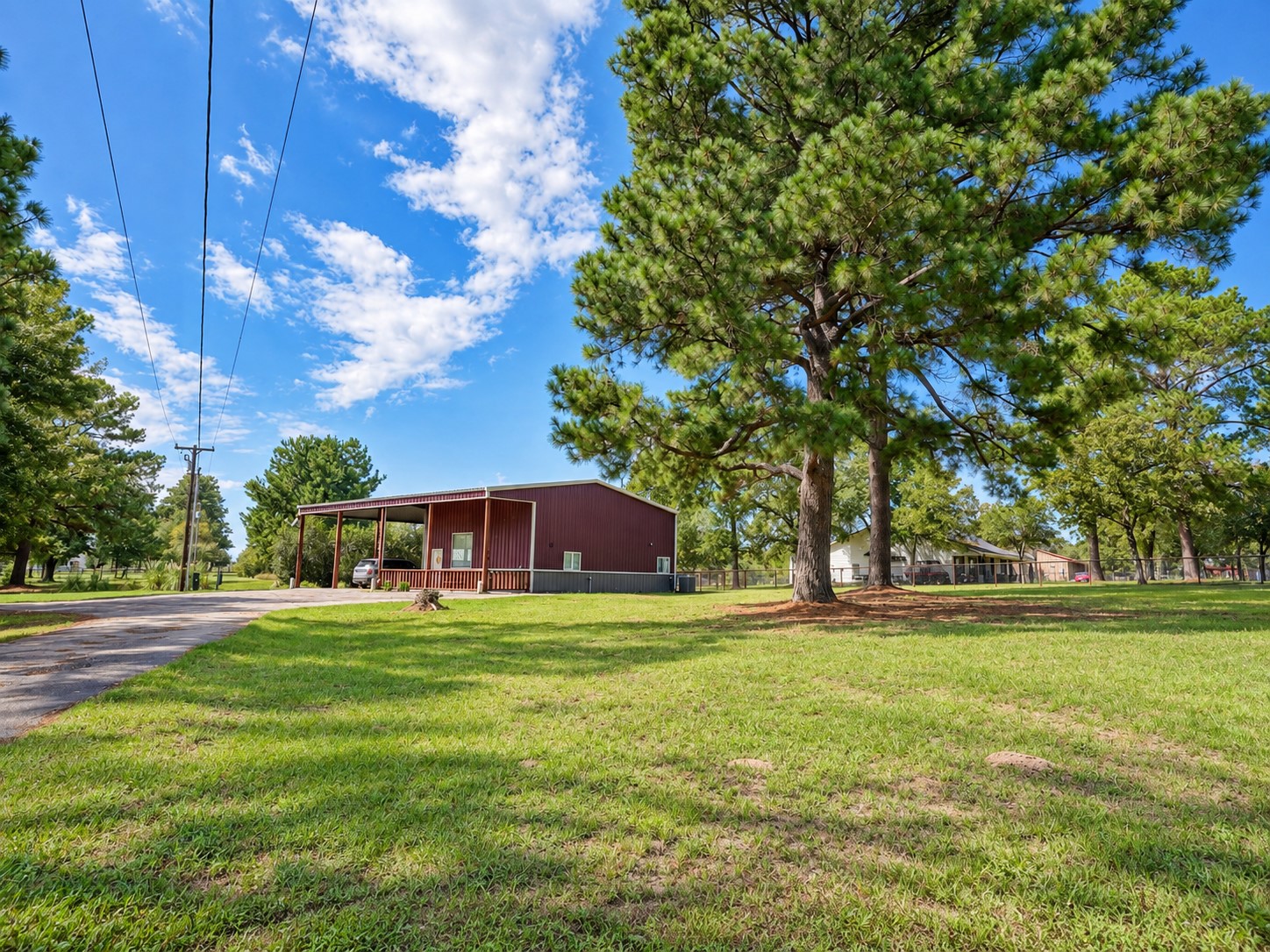 Listing photo 3