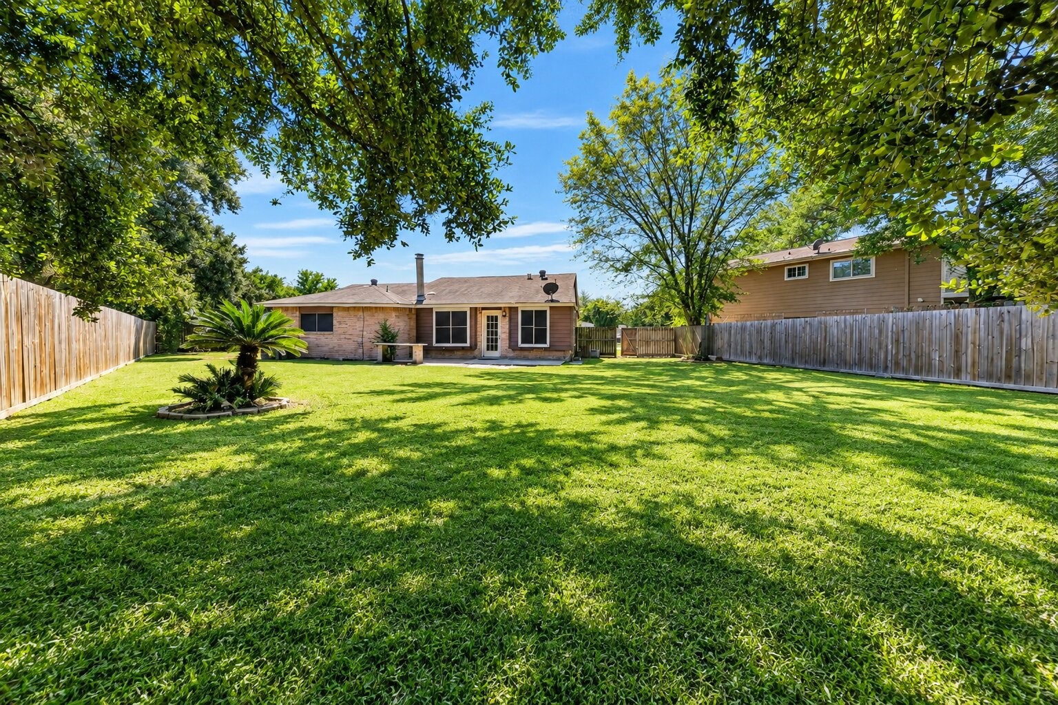 Listing photo 4