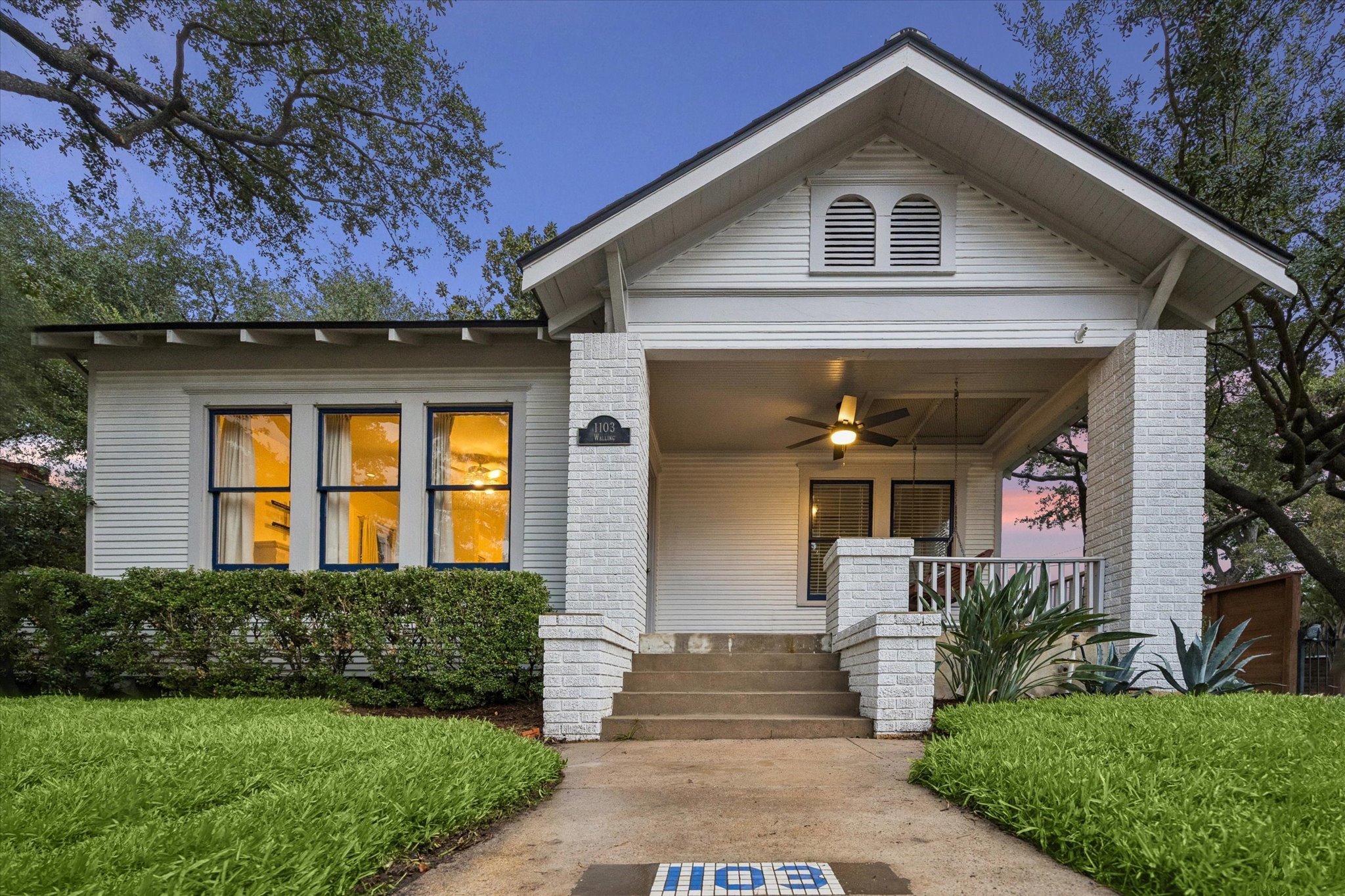 1103 Walling Street