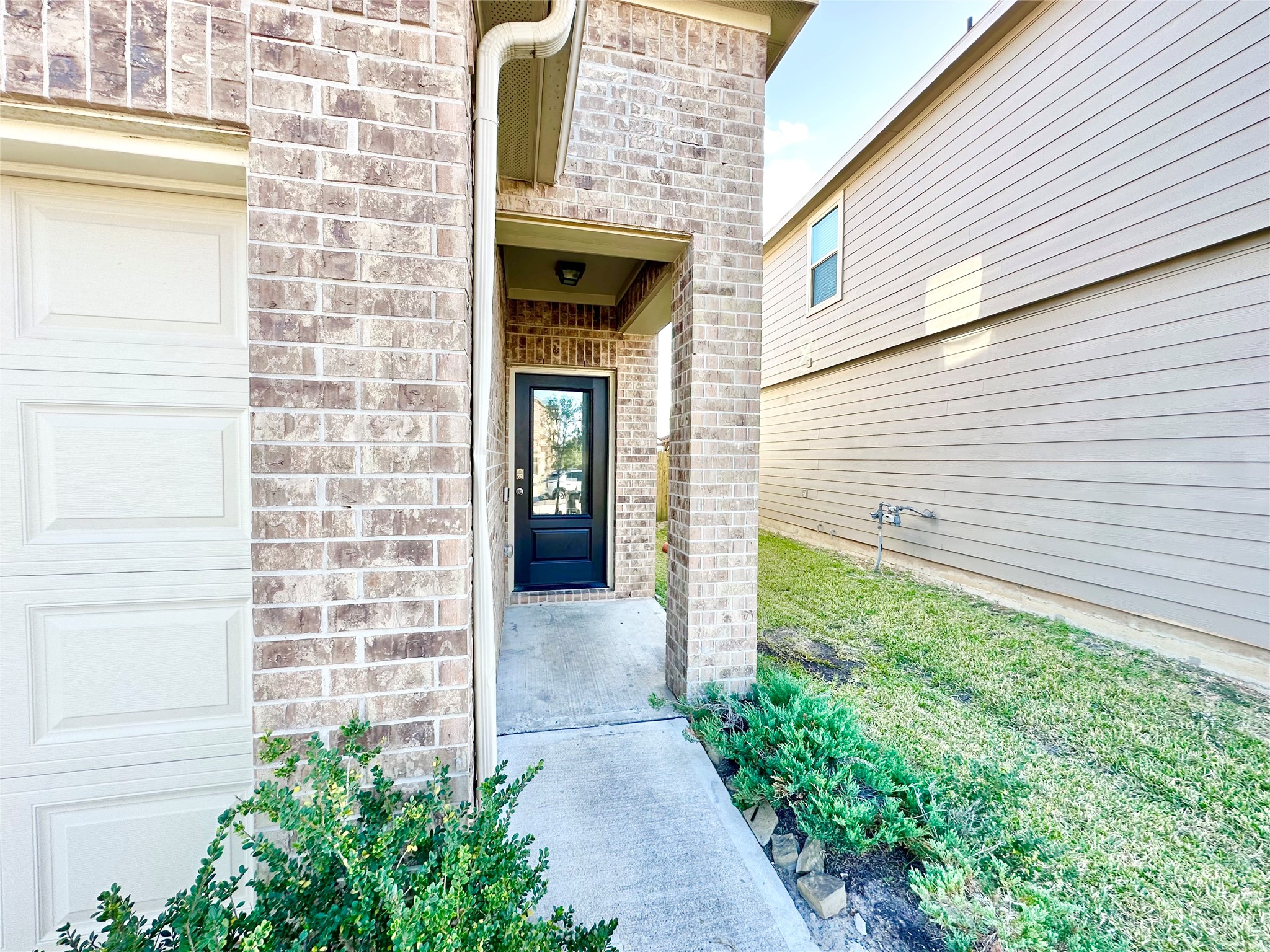 Listing photo 4