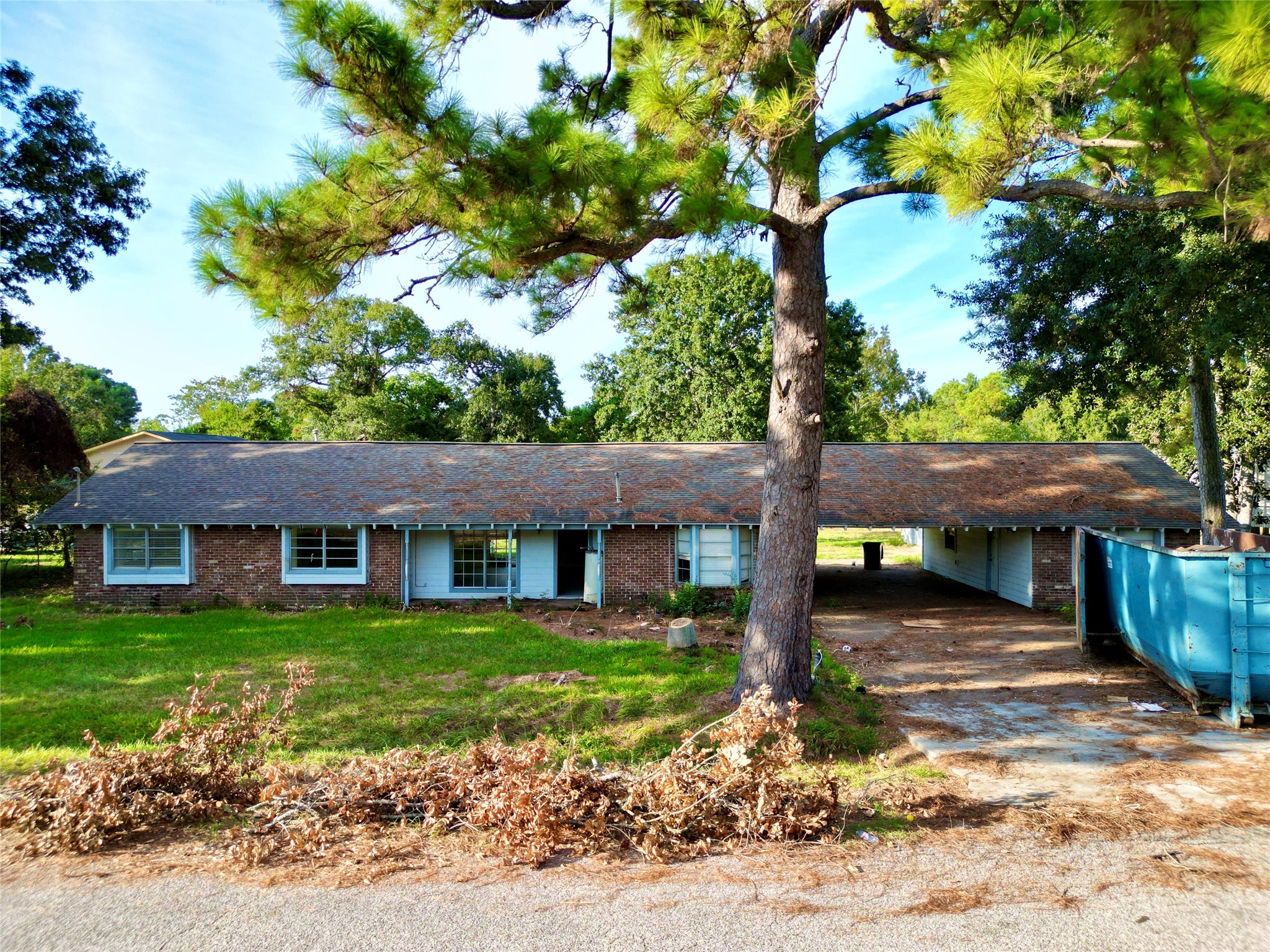 Listing photo 1
